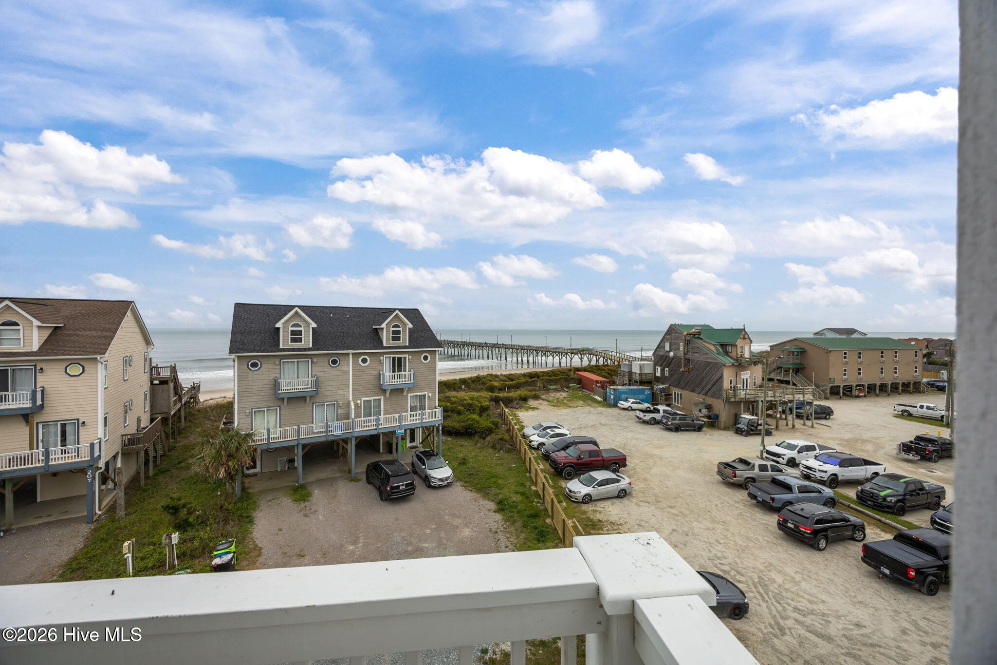 100565751 | Photo 58