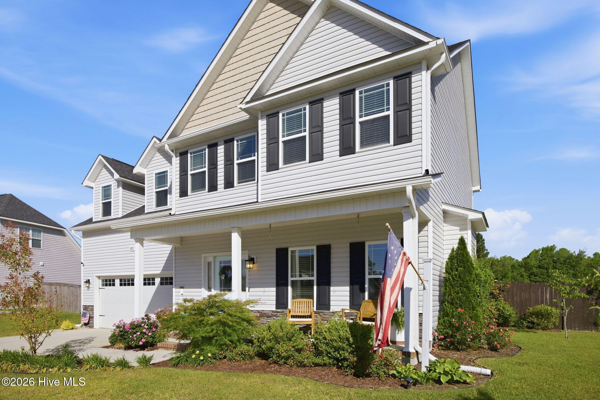 100570576 | Photo 40