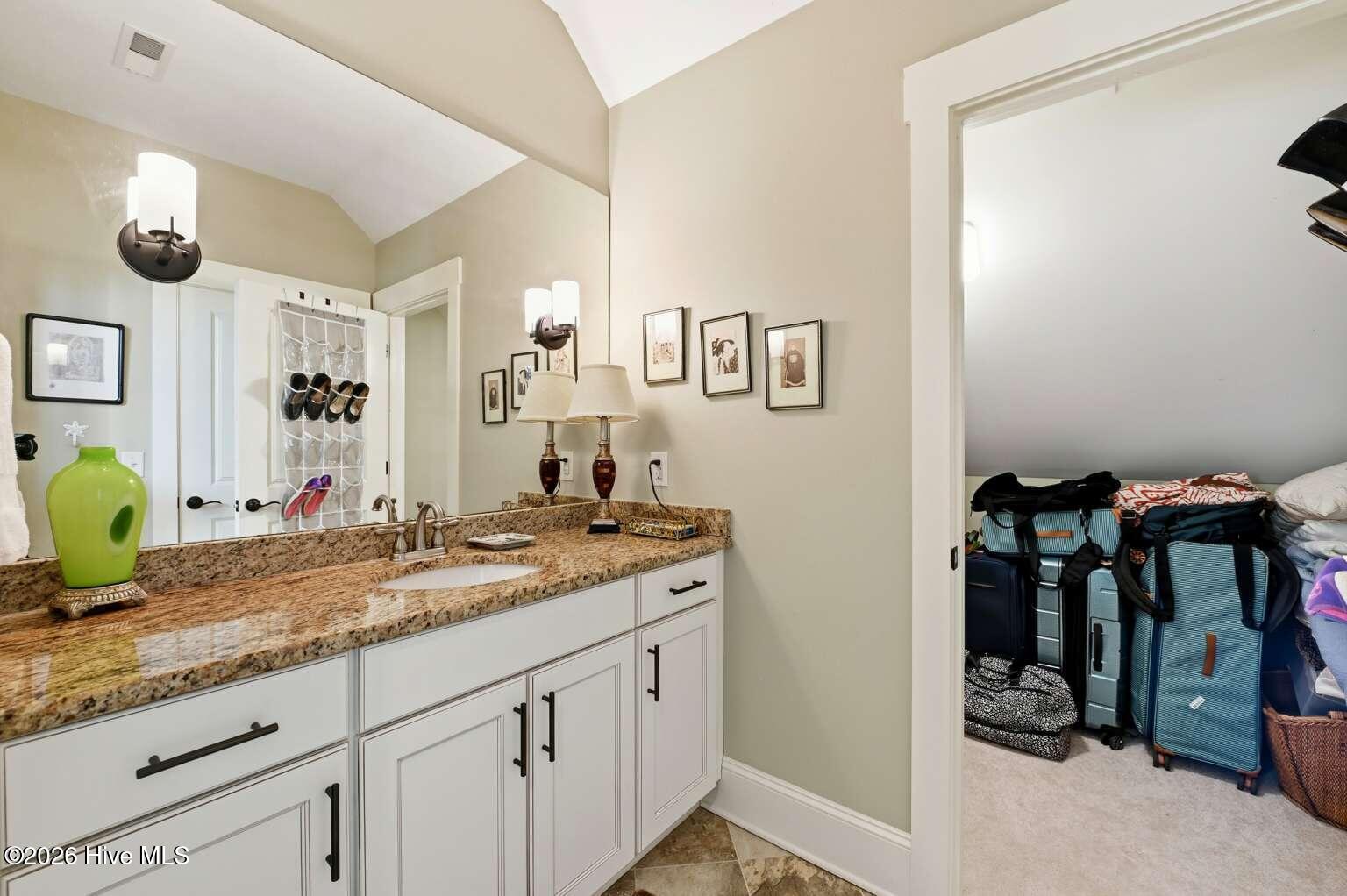 100552752 | Photo 29