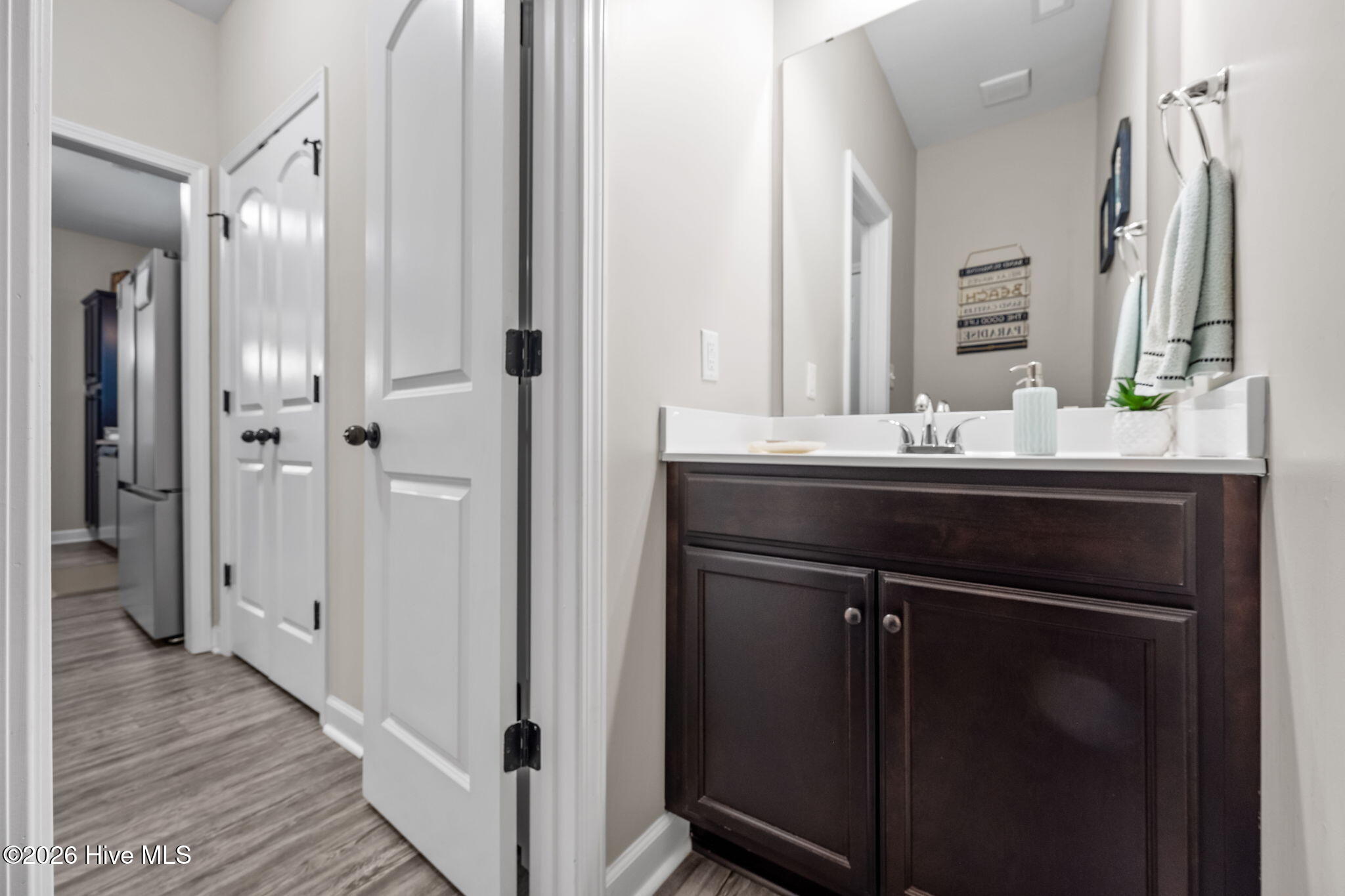 100558417 | Photo 30