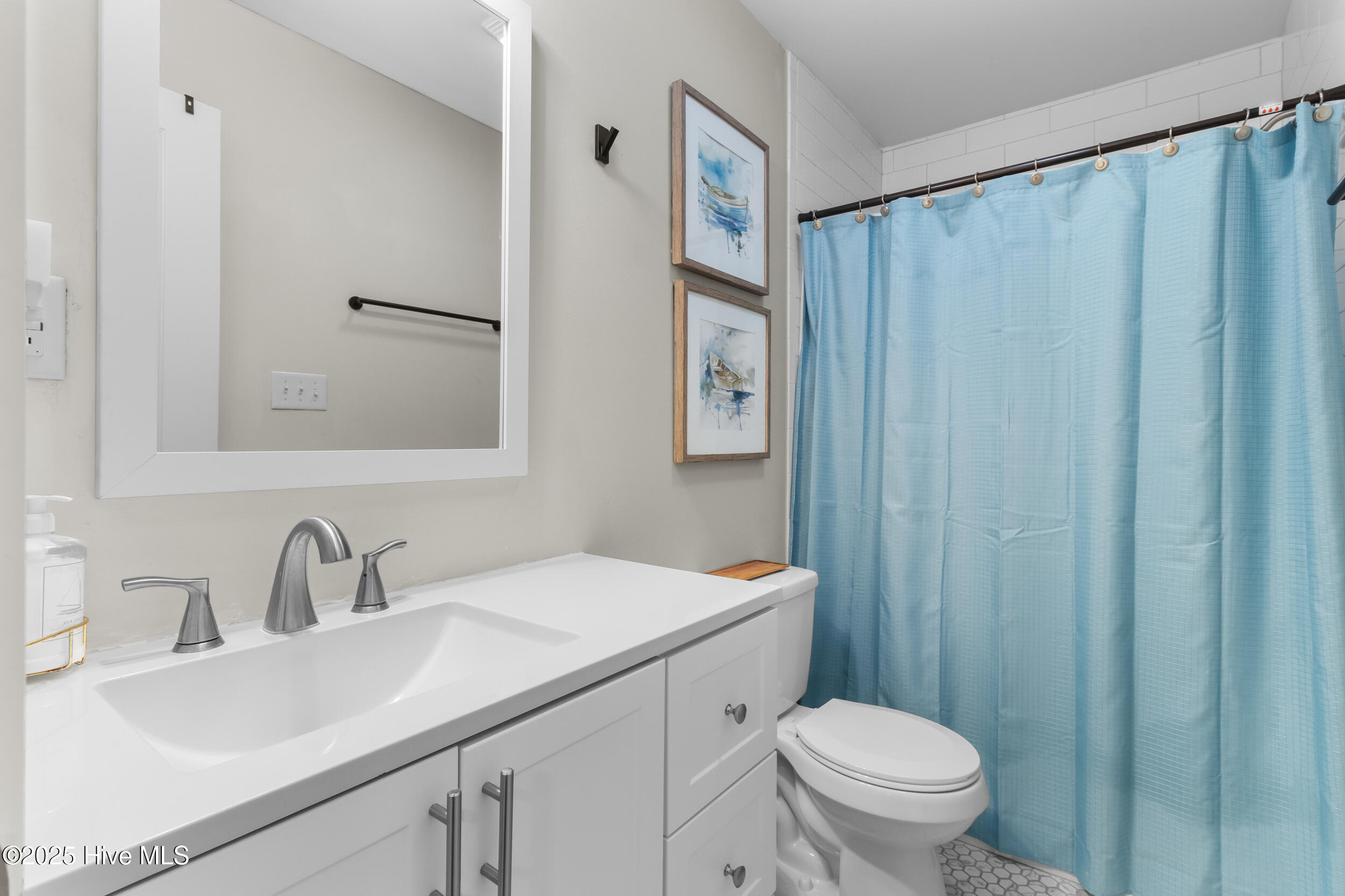 100526770 | Photo 30