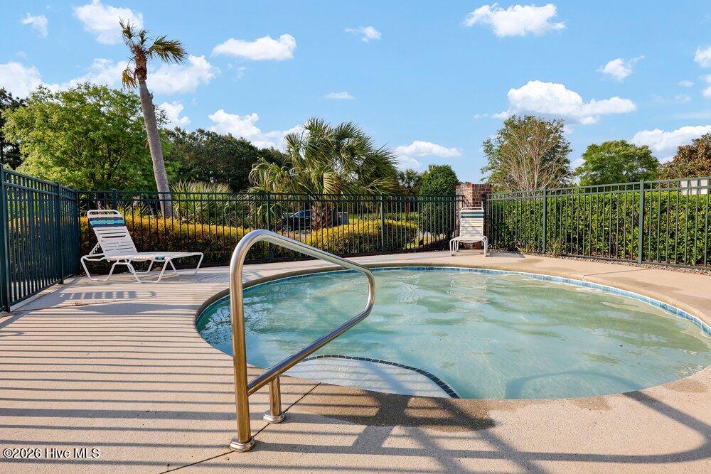 100568146 | Photo 38