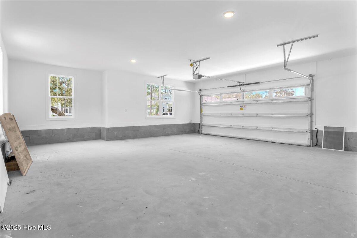 100522992 | Photo 37