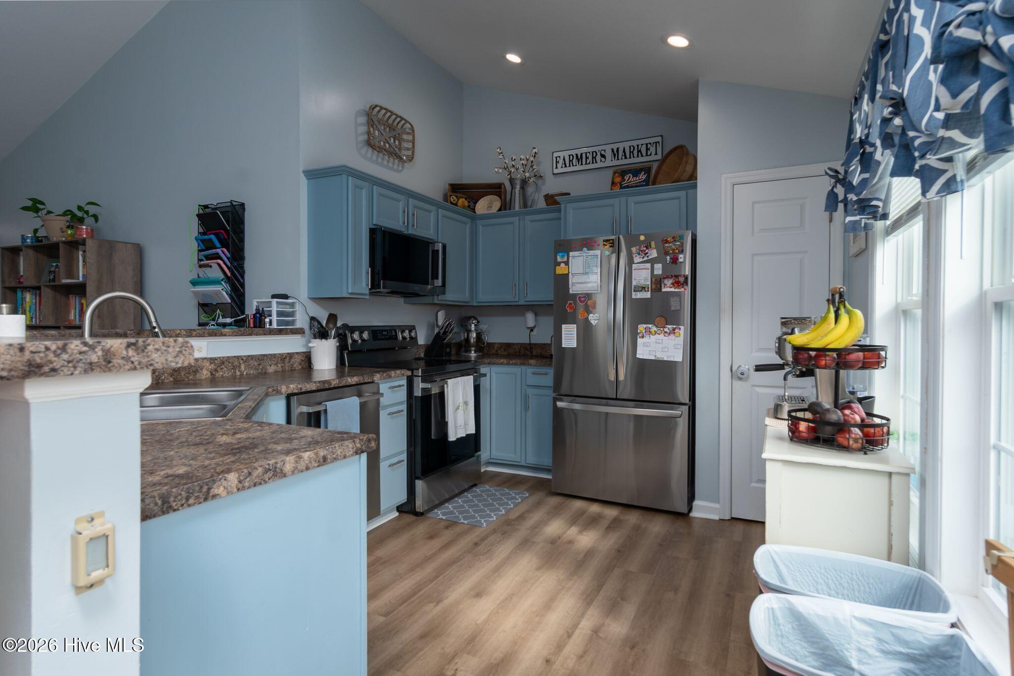 200 Chandler Simpson Court, Beulaville, NC 28518 – photo 16: Kitchen