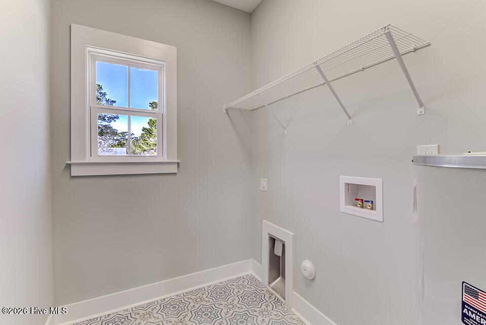 100557406 | Photo 13