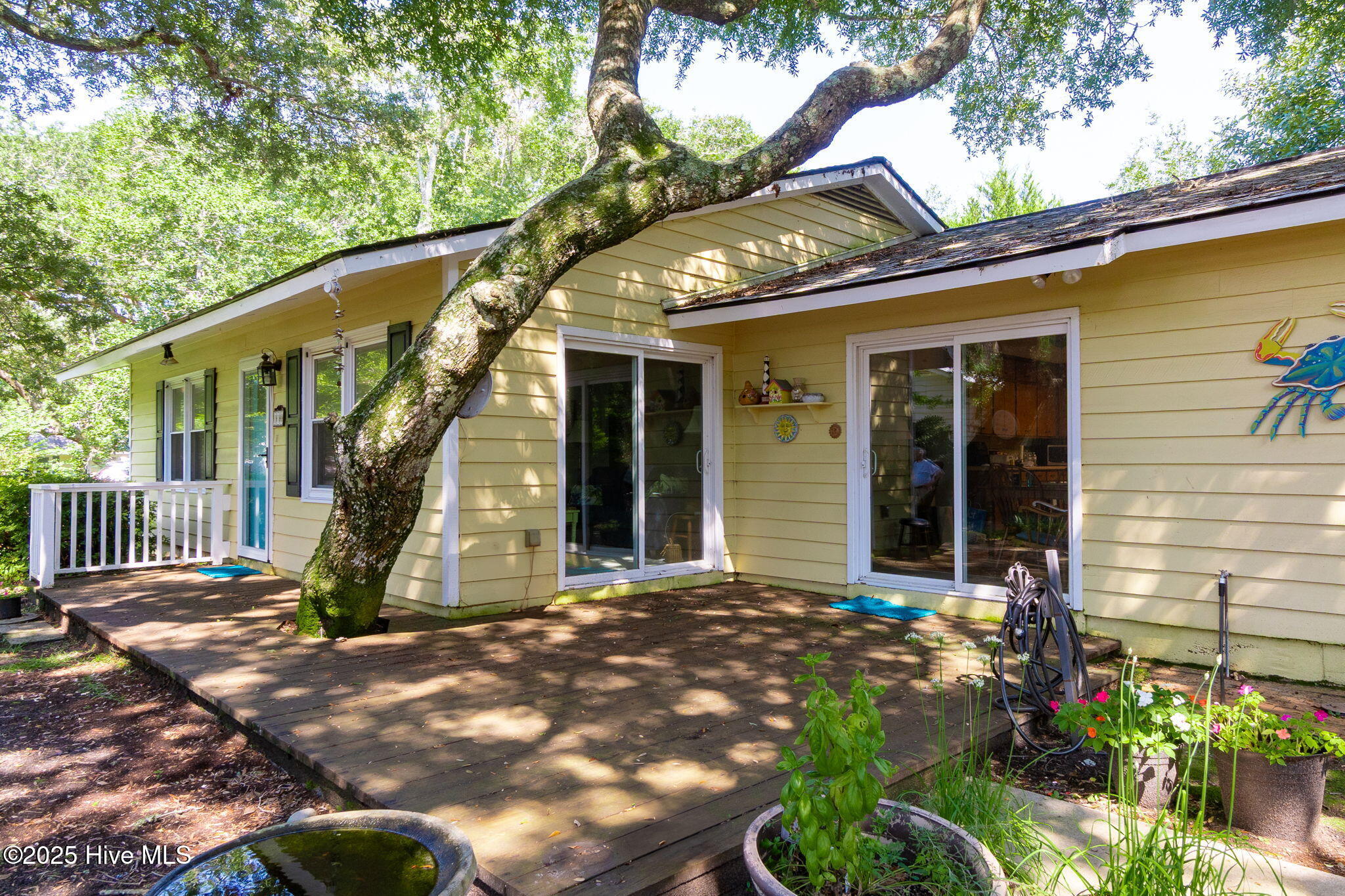 Homes for sale in Pine Knoll Shores, NC | 110 Holly Rd, Pine Knoll Shores, NC 28512 | MLS# 100525431