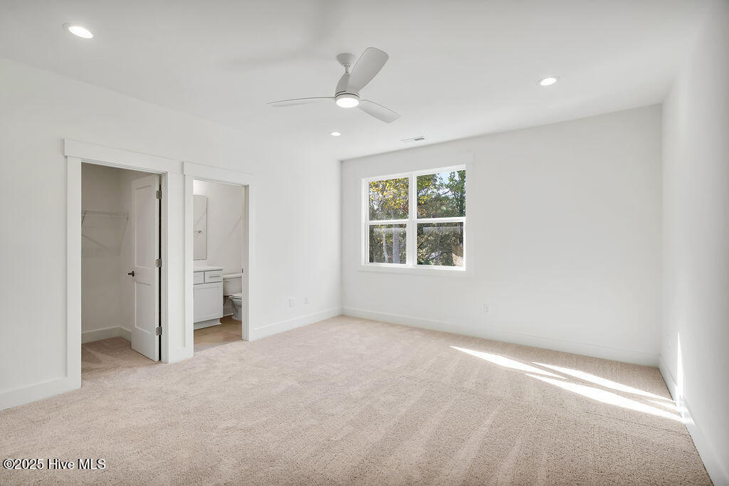 100516438 | Photo 28