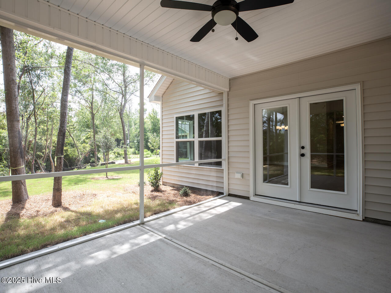 100515961 | Photo 38