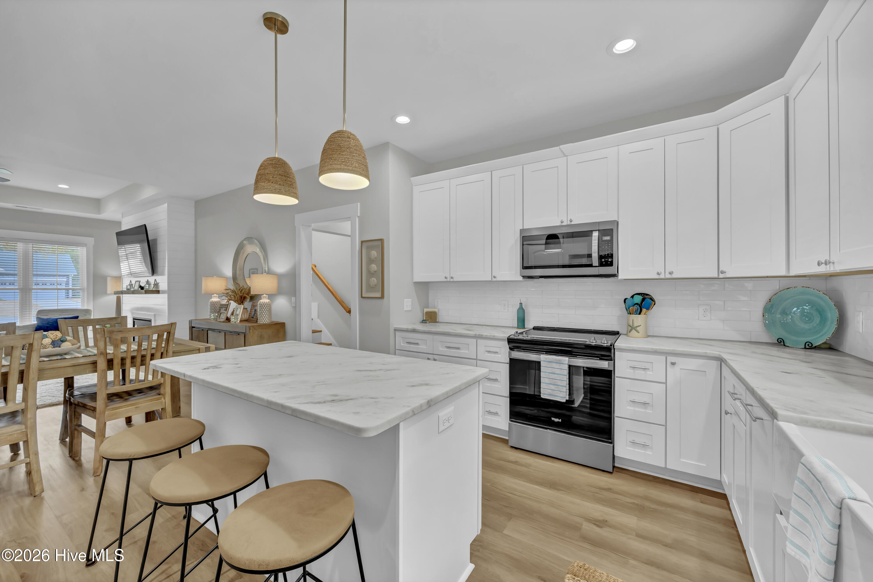 100555875 | Photo 10