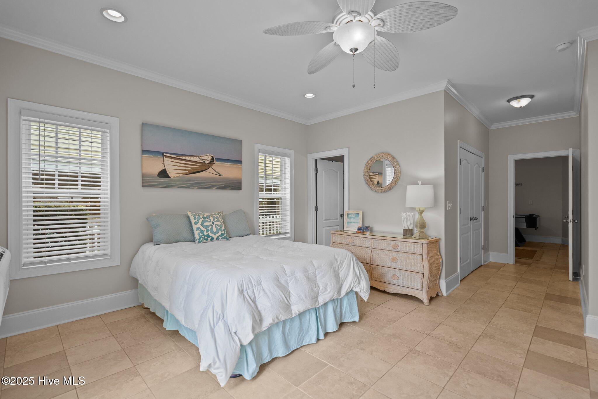 100500957 | Photo 43