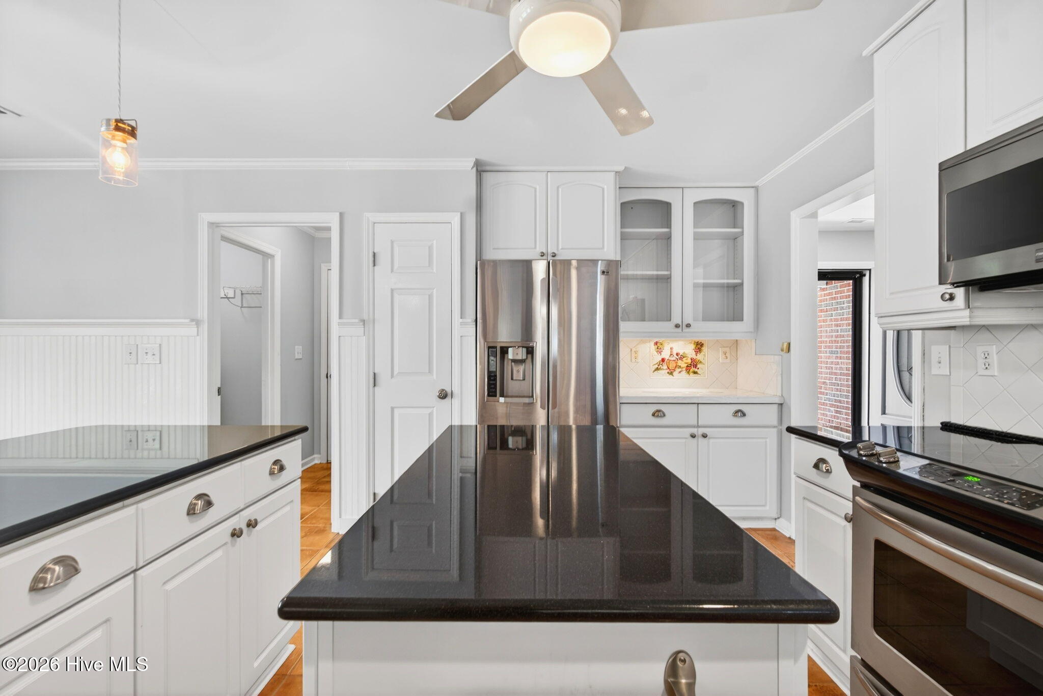 100560013 | Photo 13