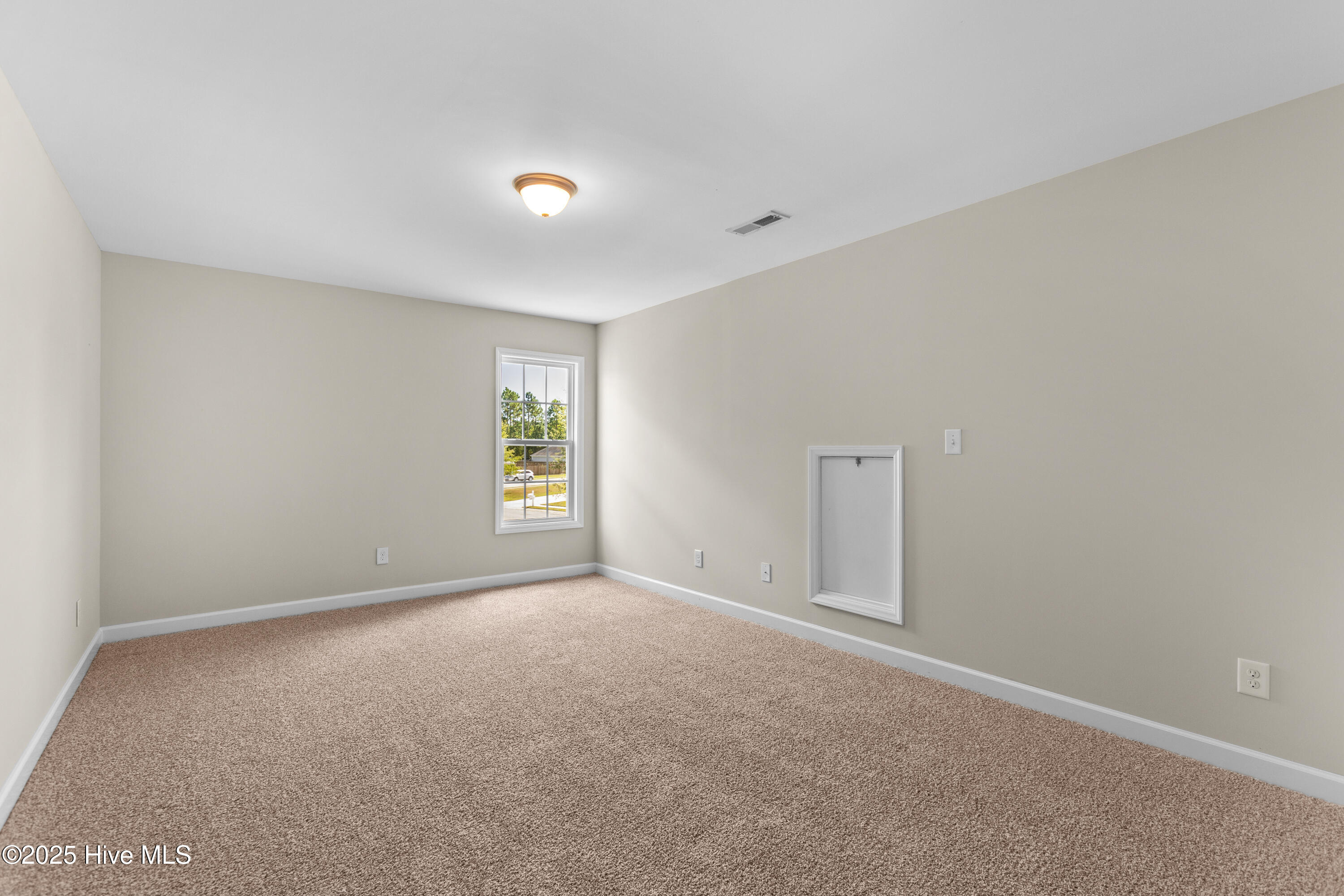 100534668 | Photo 34