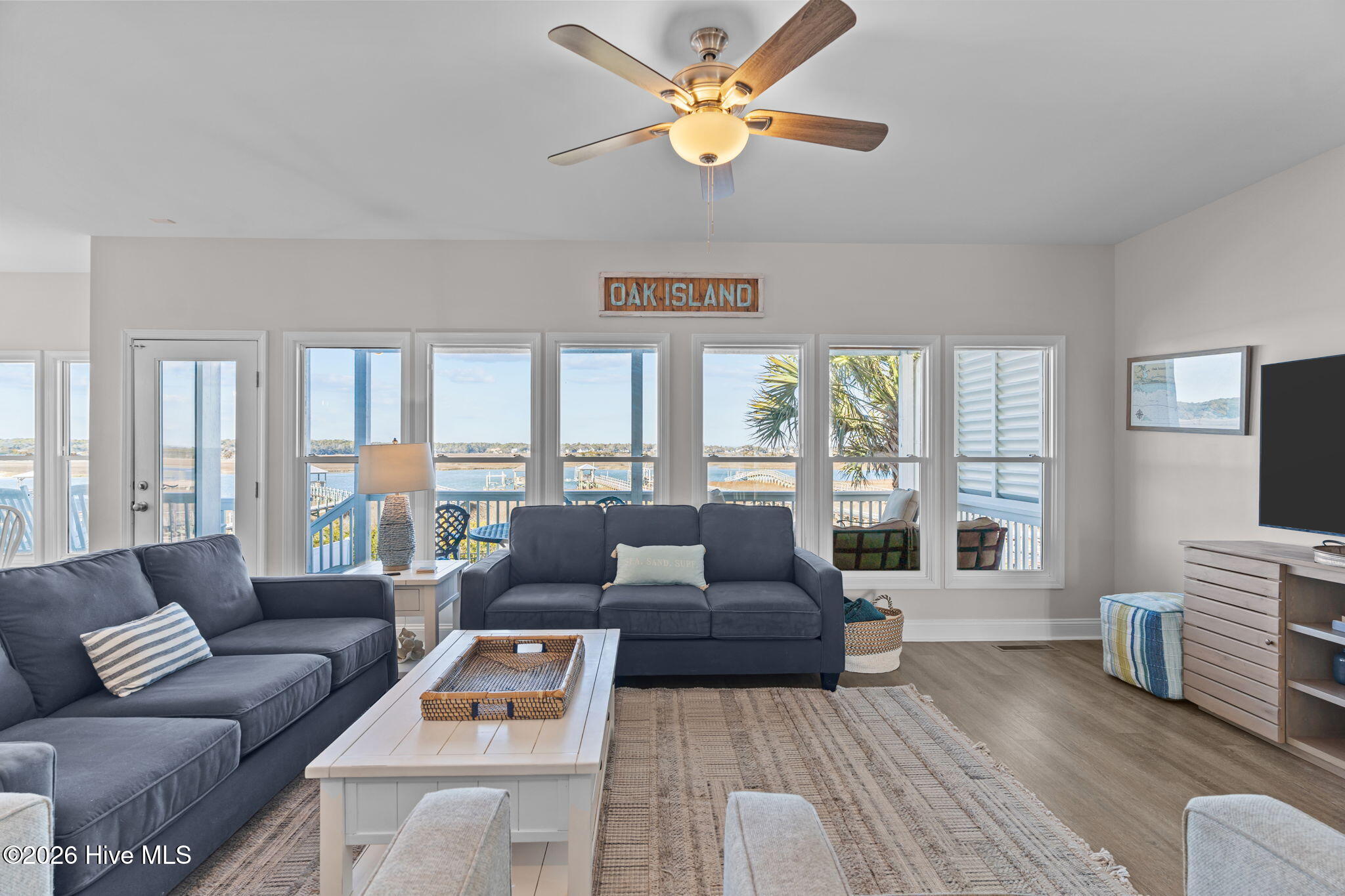 100554920 | Photo 12