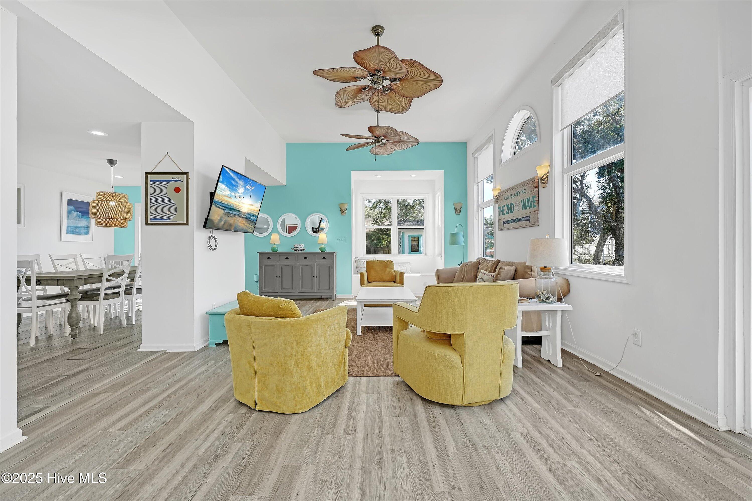 100527837 | Photo 10