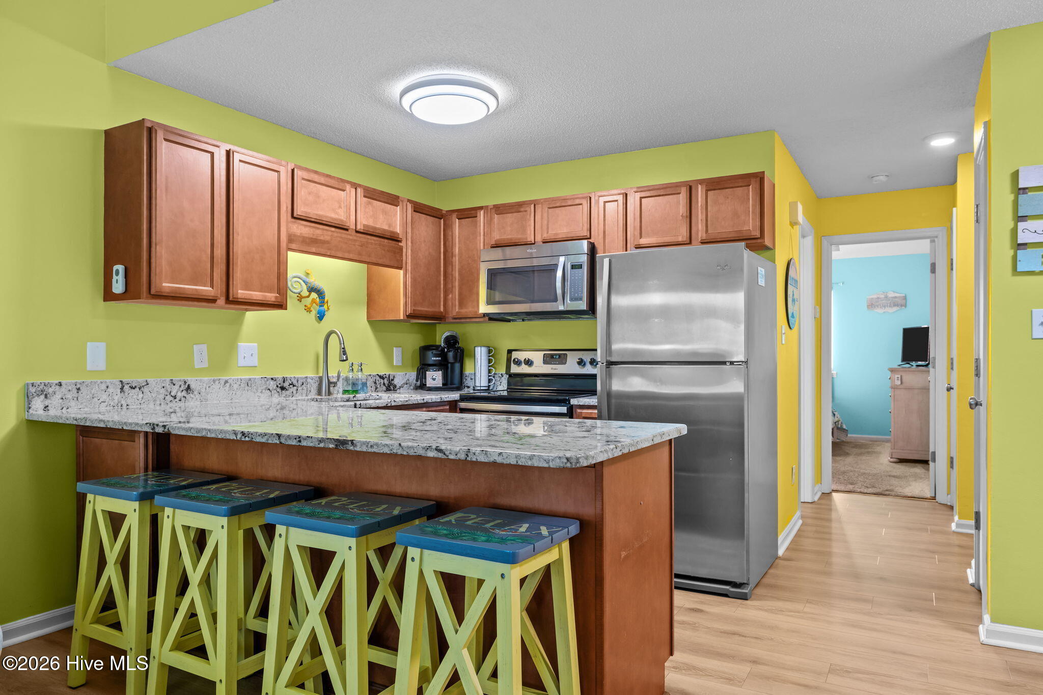 100550308 | Photo 17