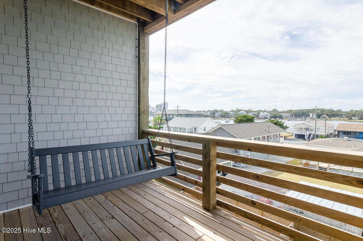 100549304 | Photo 31