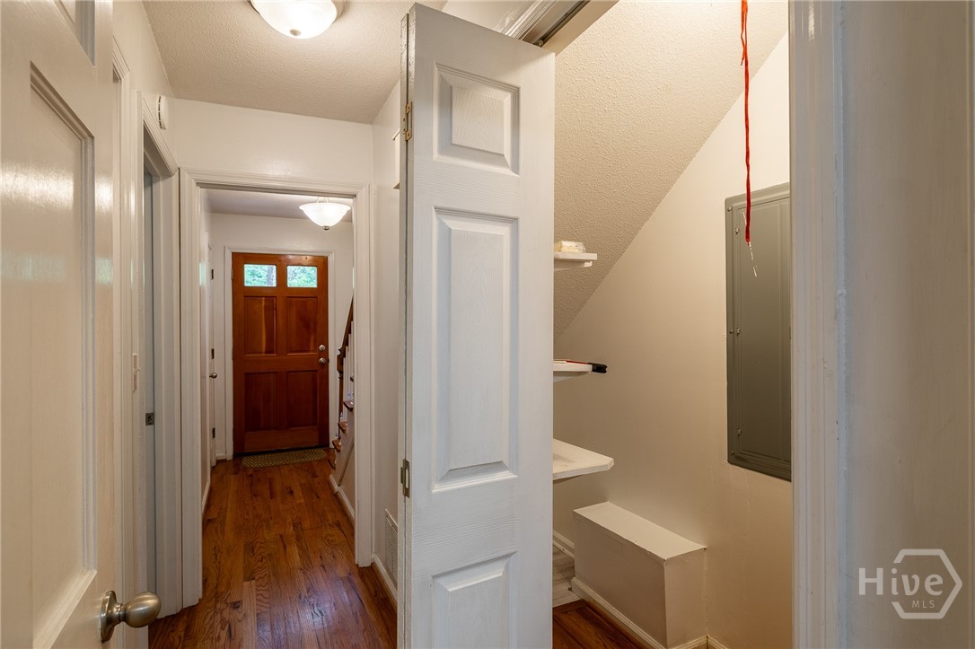 140 Rollingwood Drive