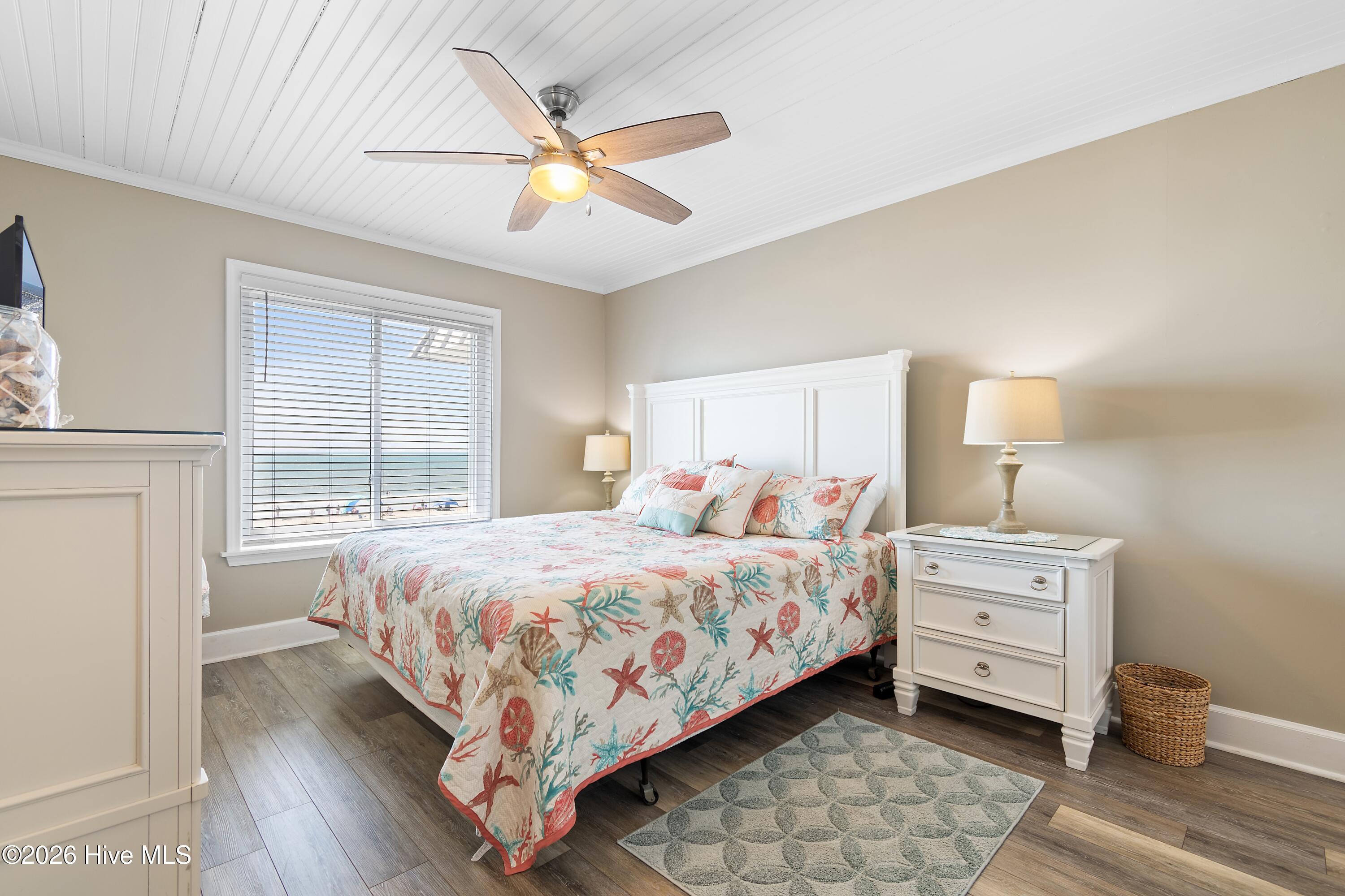 100568151 | Photo 19