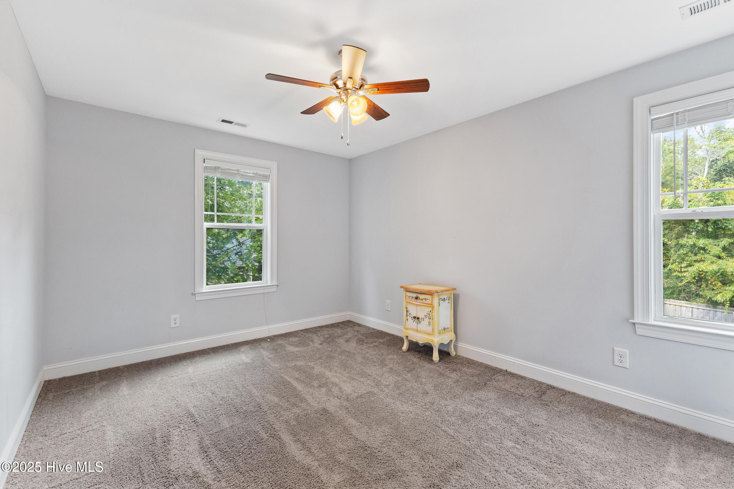 100533307 | Photo 29