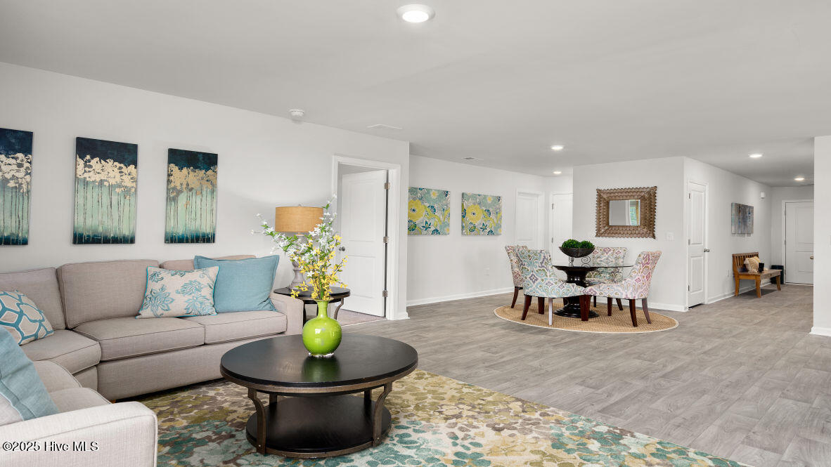 100508296 | Photo 13