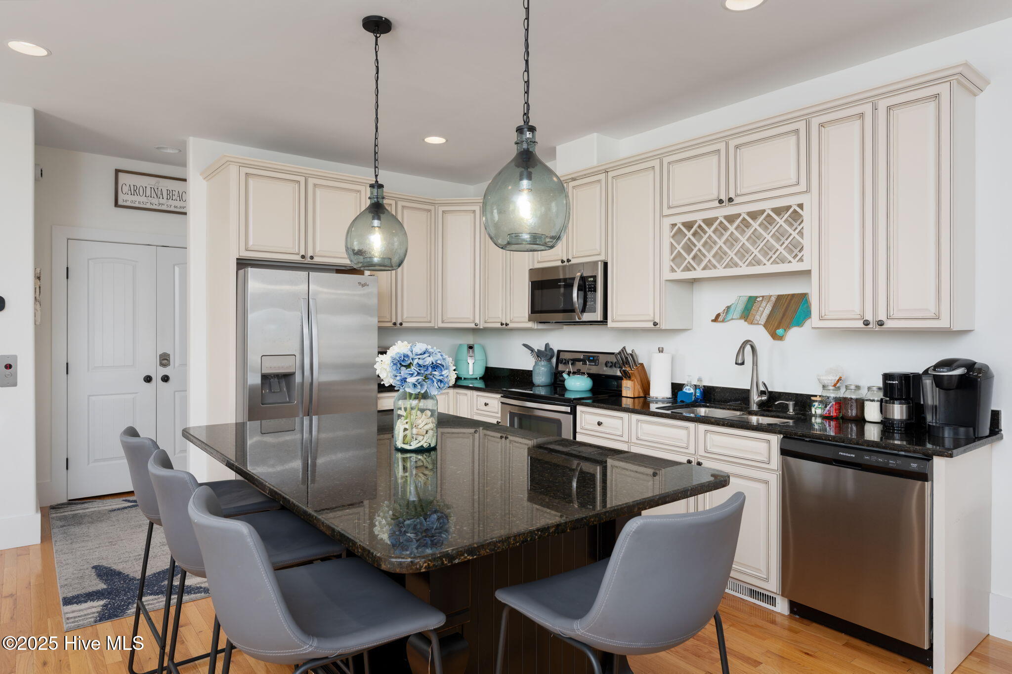 100537095 | Photo 10