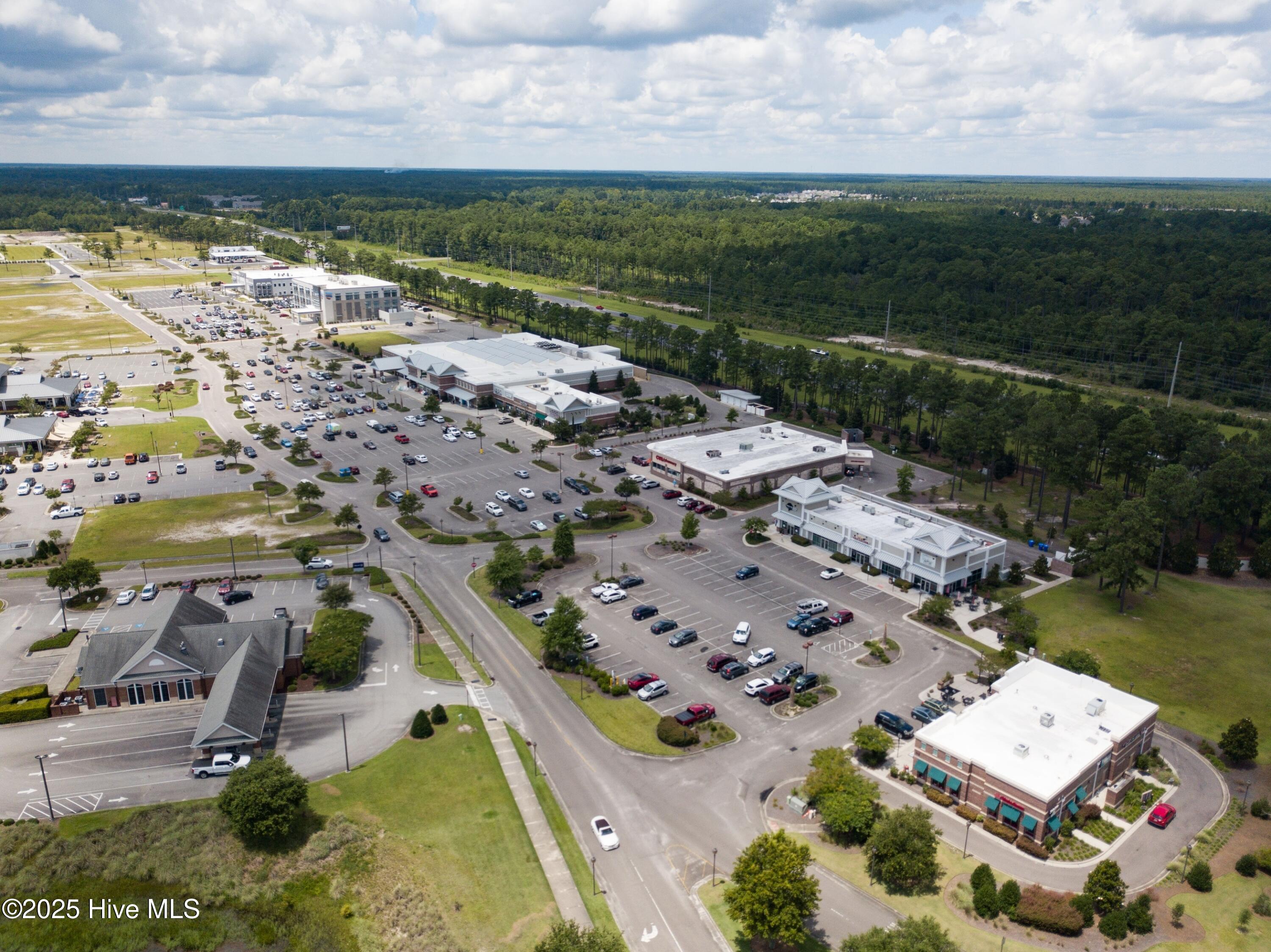 100531826 | Photo 71