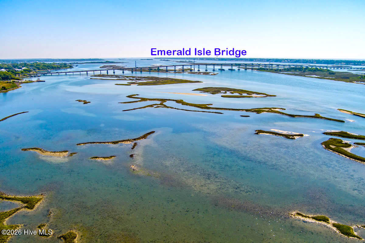 100569264 | Photo 39