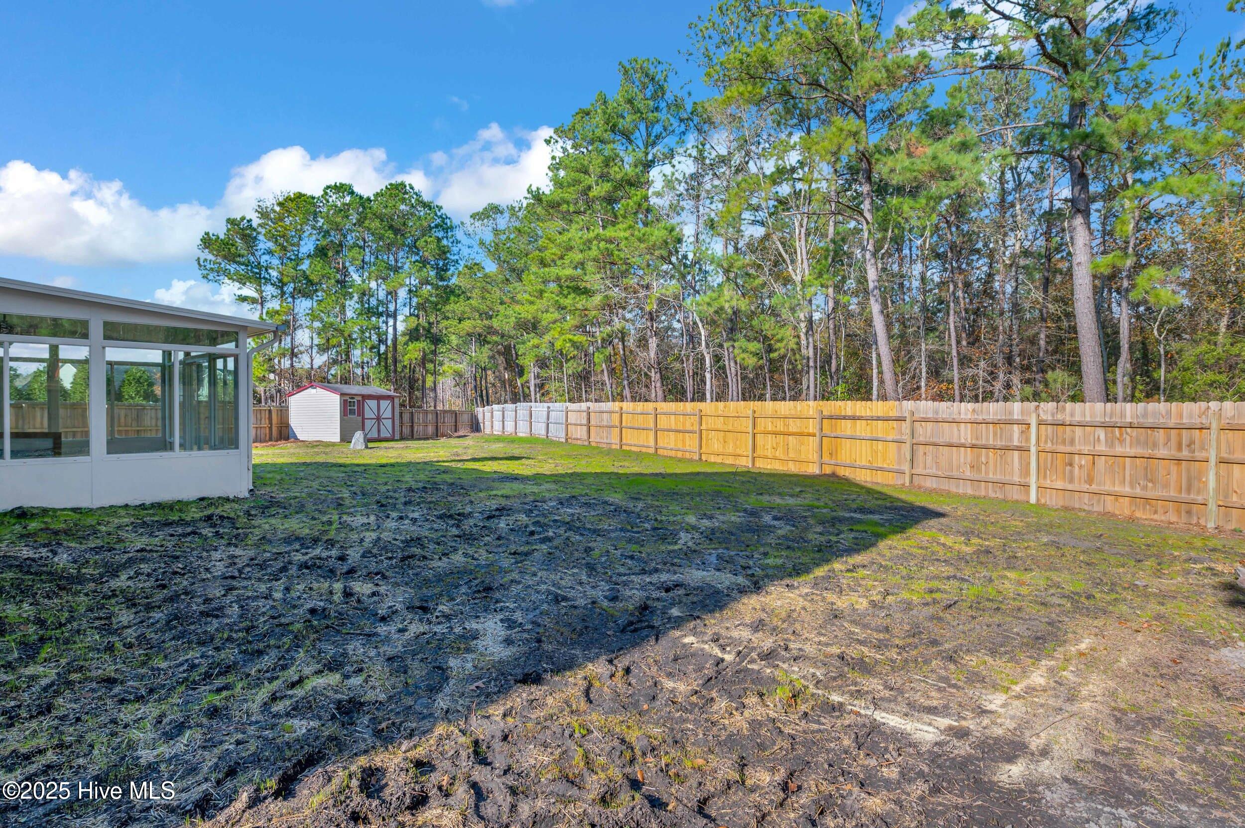 100540827 | Photo 44