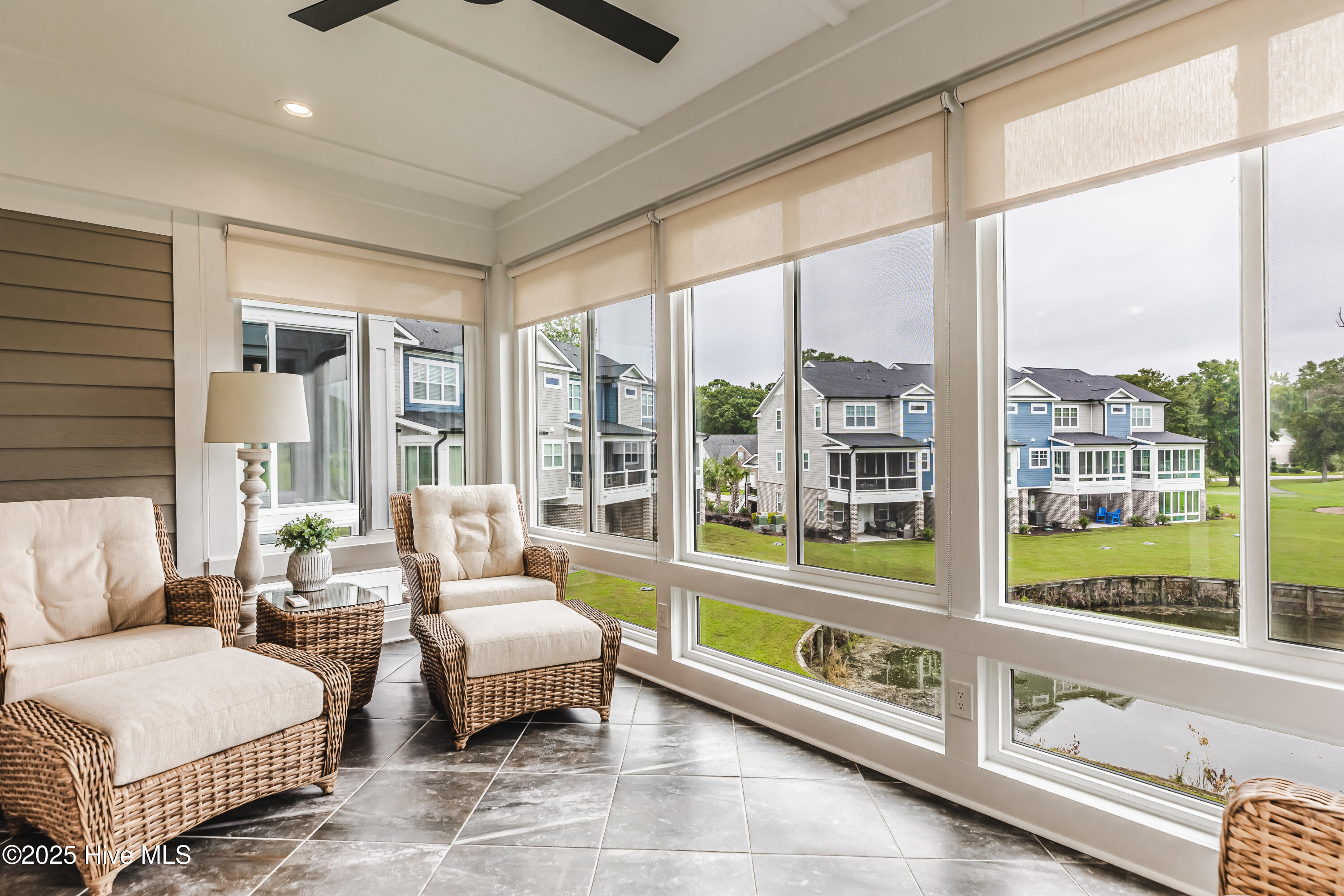 100523933 | Photo 22