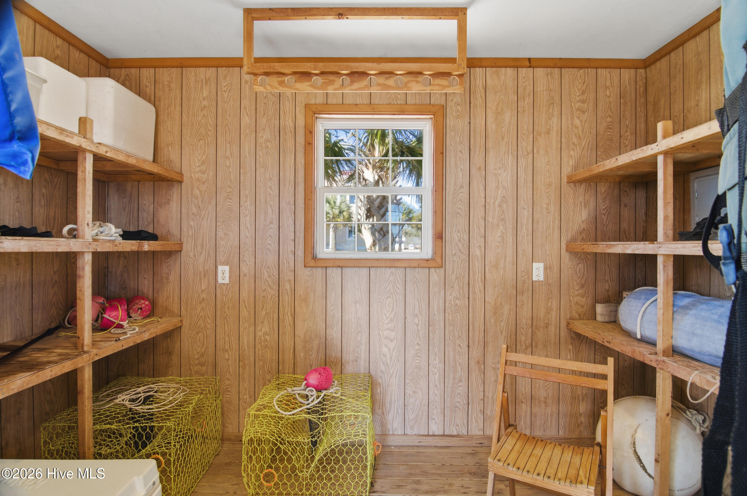 100549551 | Photo 59