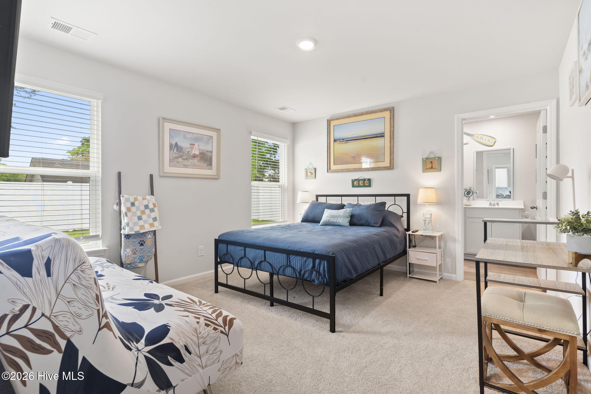 100547416 | Photo 11