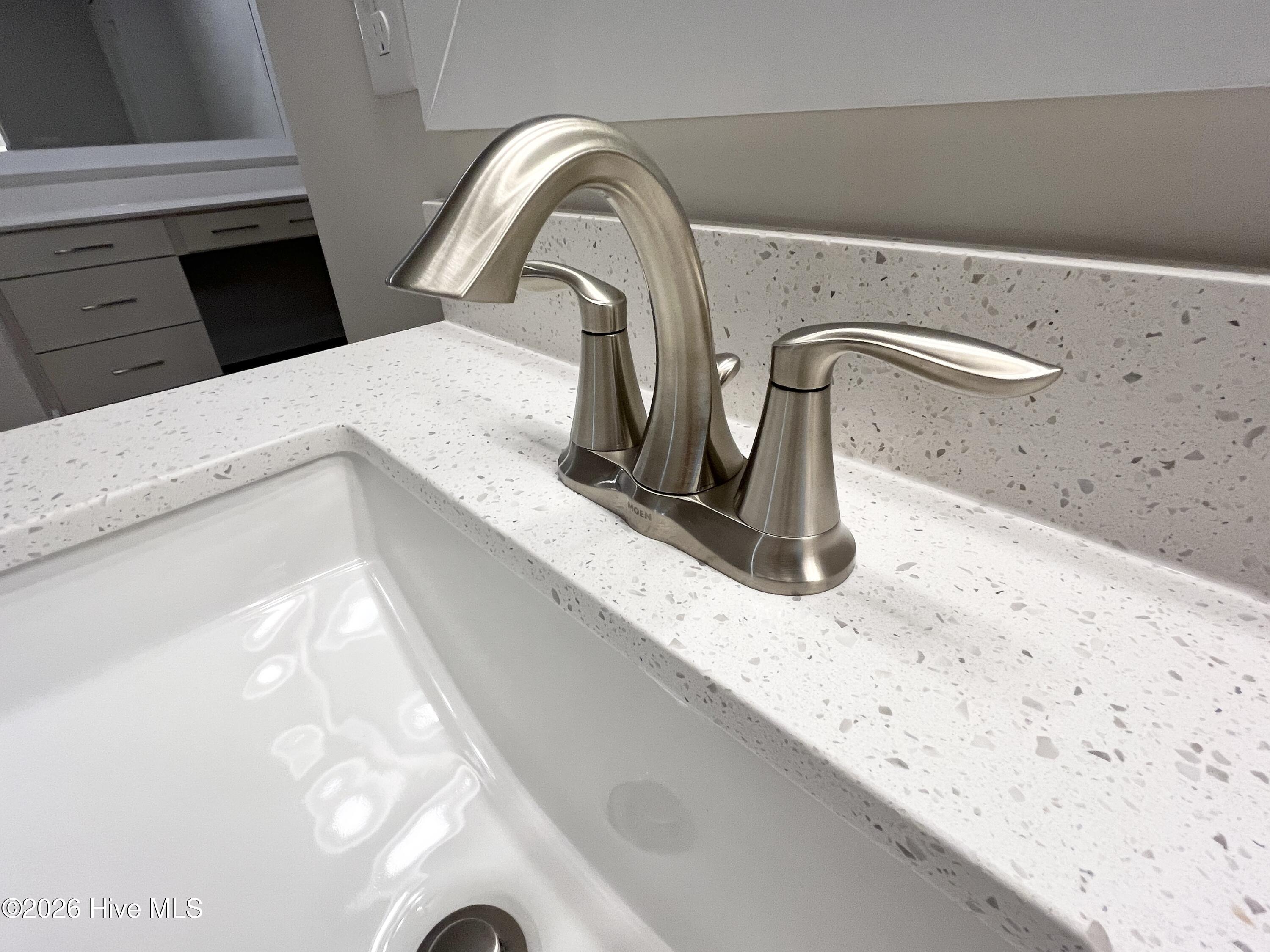 100544974 | Photo 20