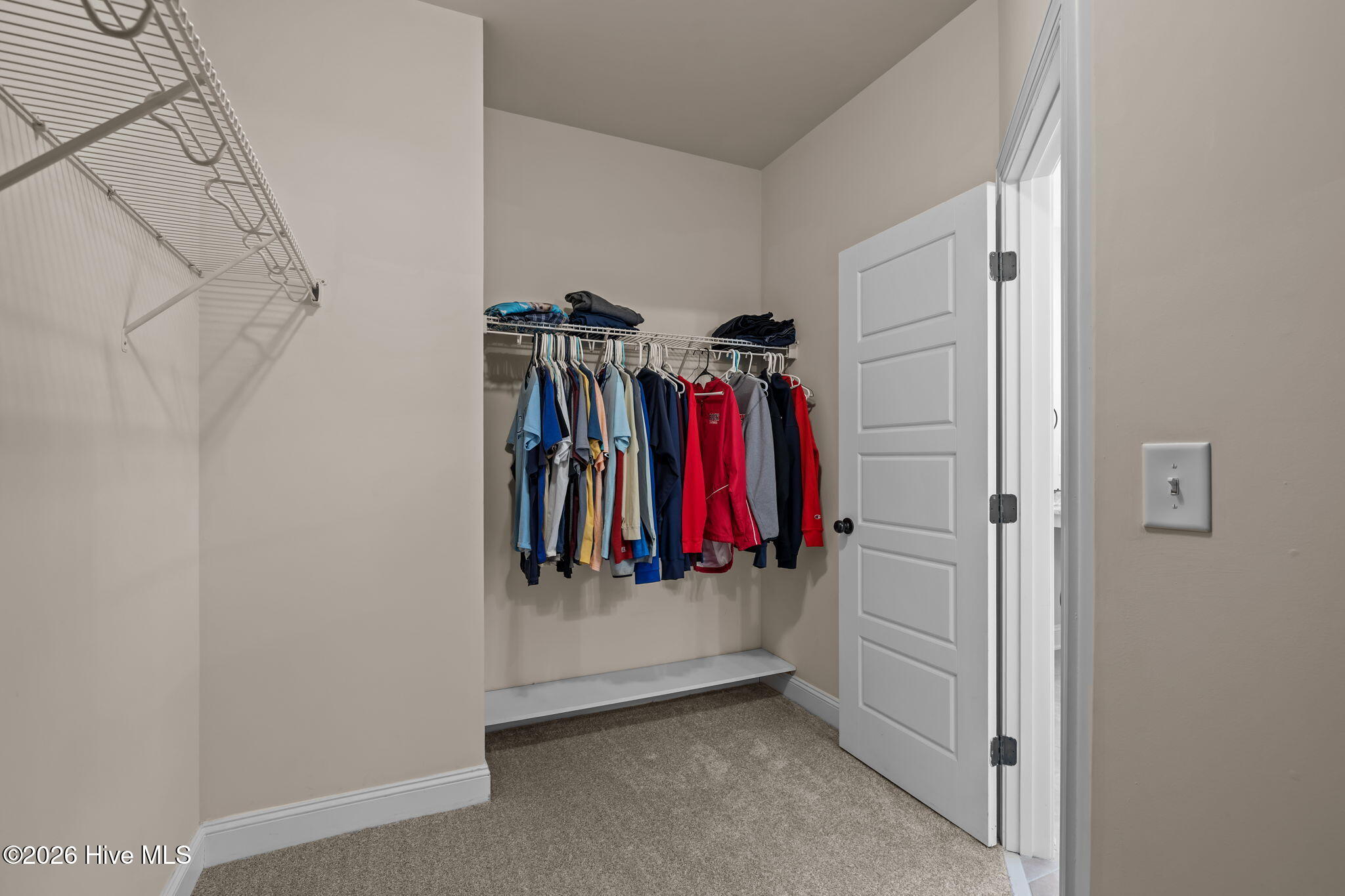 100549761 | Photo 29