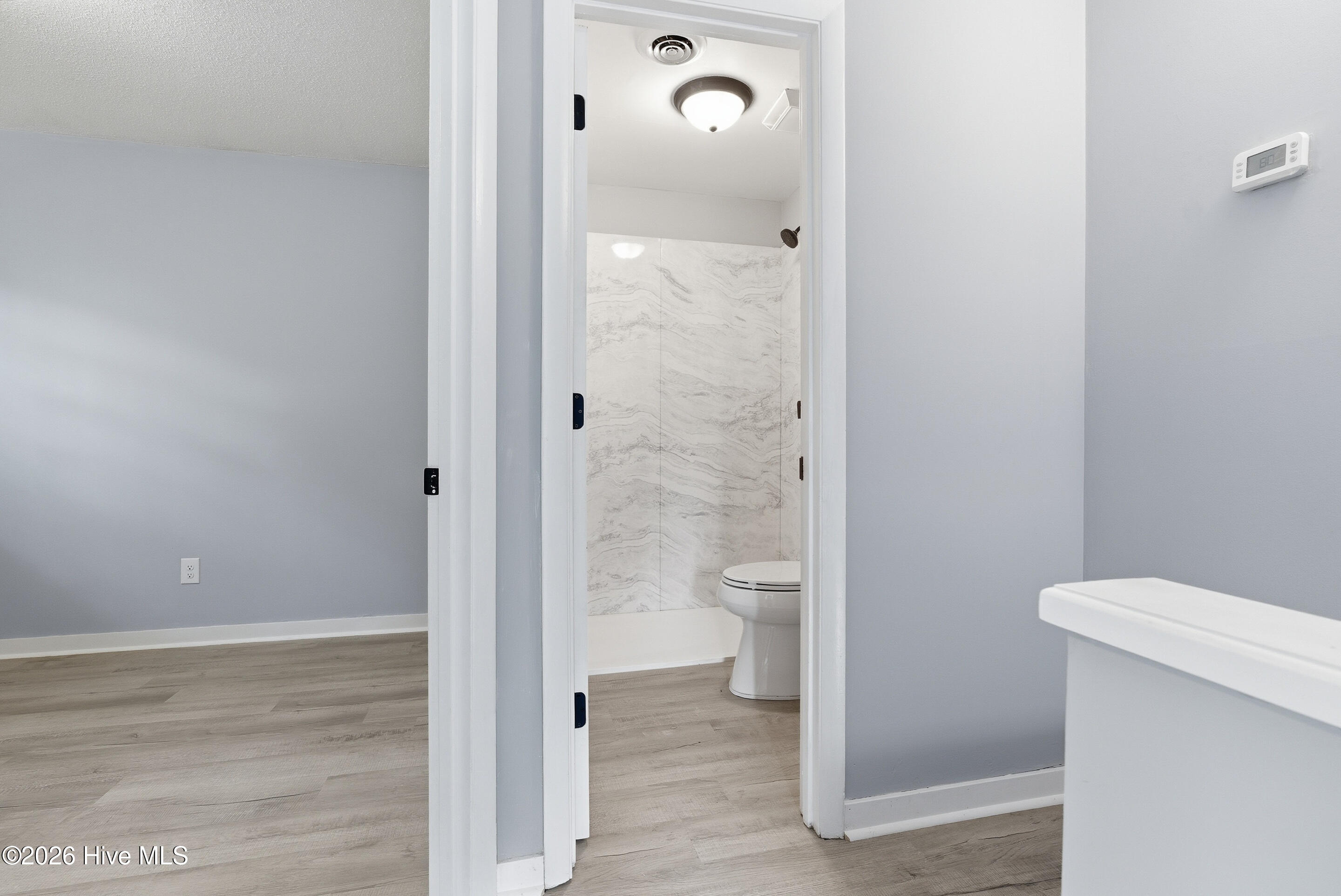 100568677 | Photo 14