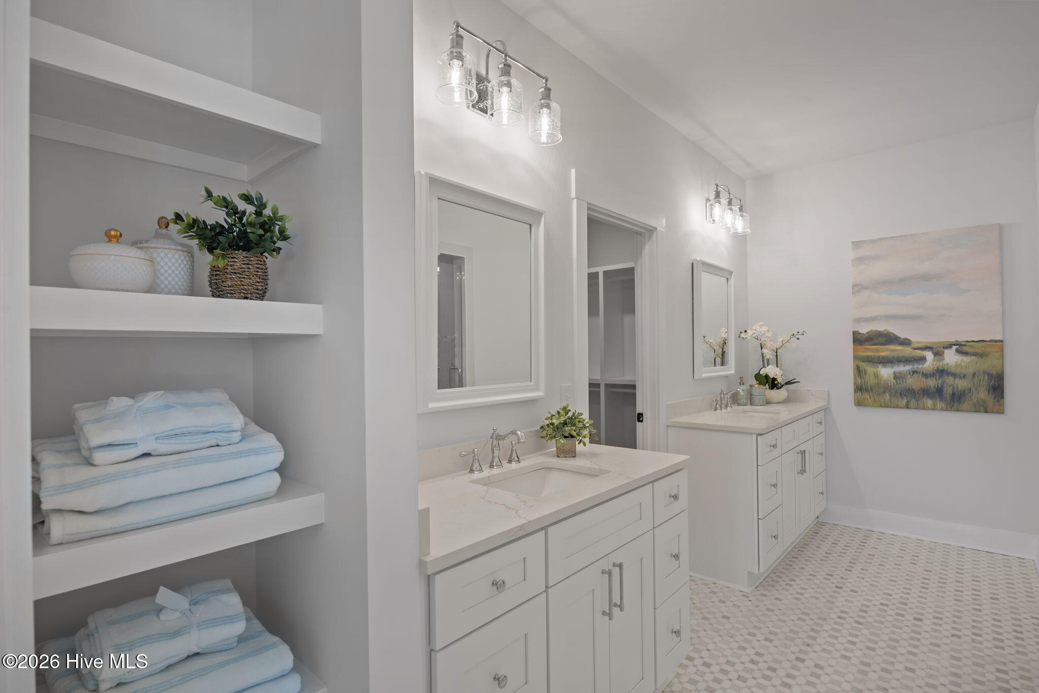 100563337 | Photo 17