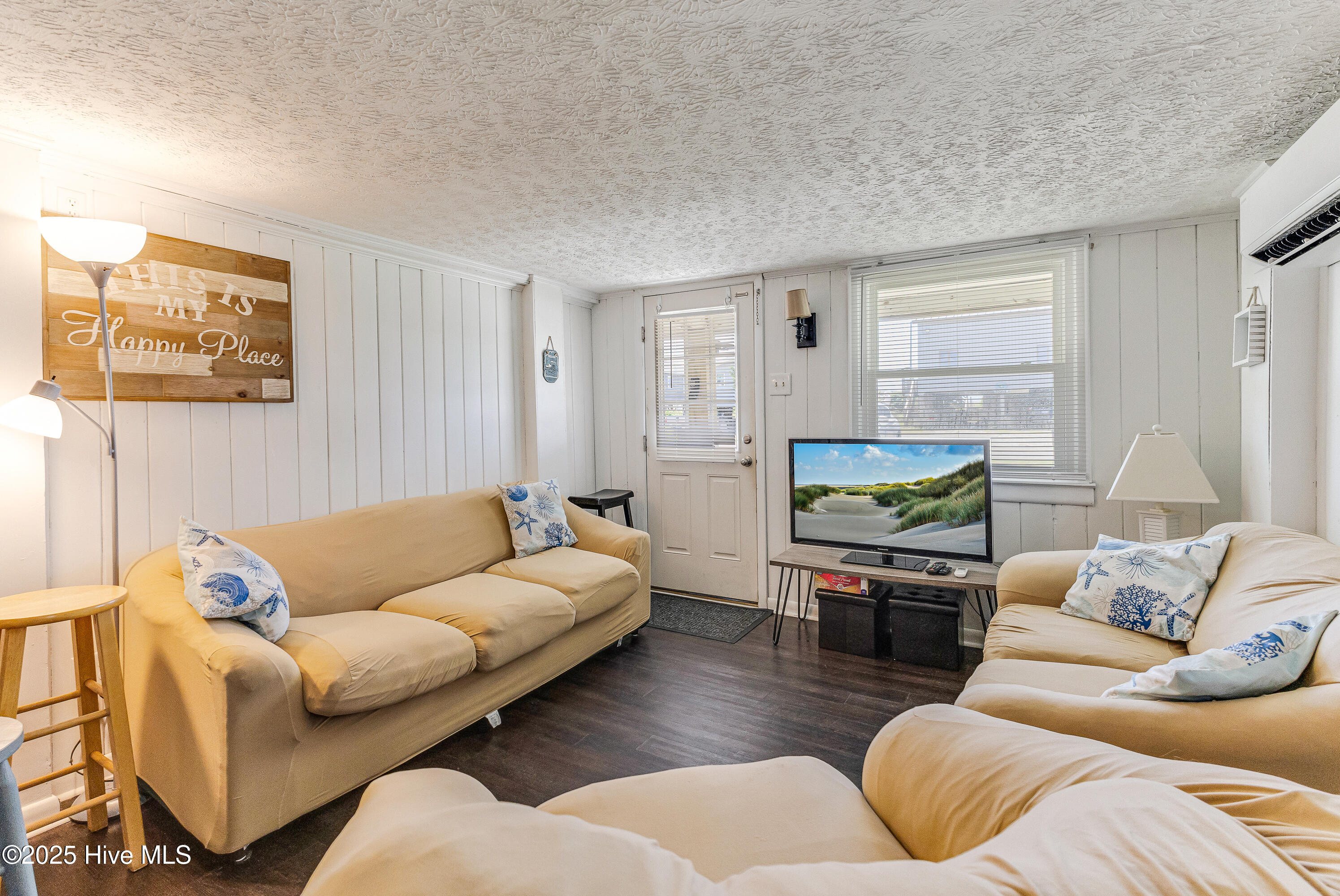 100524957 | Photo 11