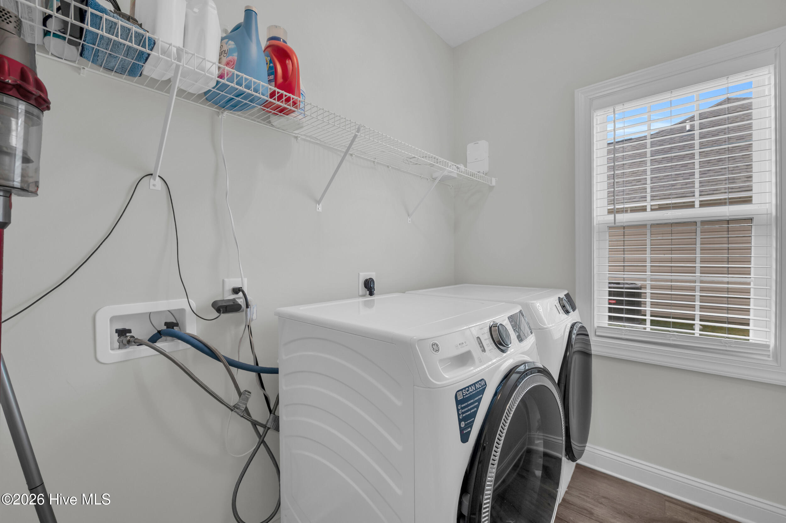 100547257 | Photo 40