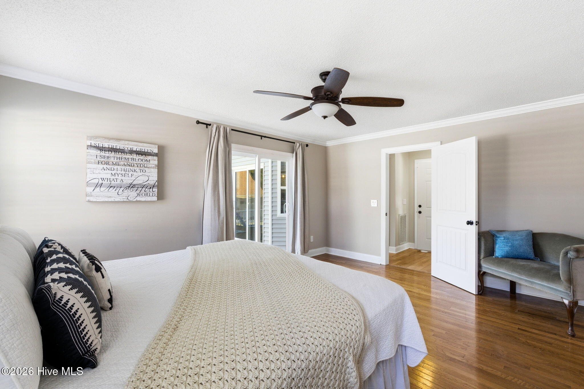 100563483 | Photo 17