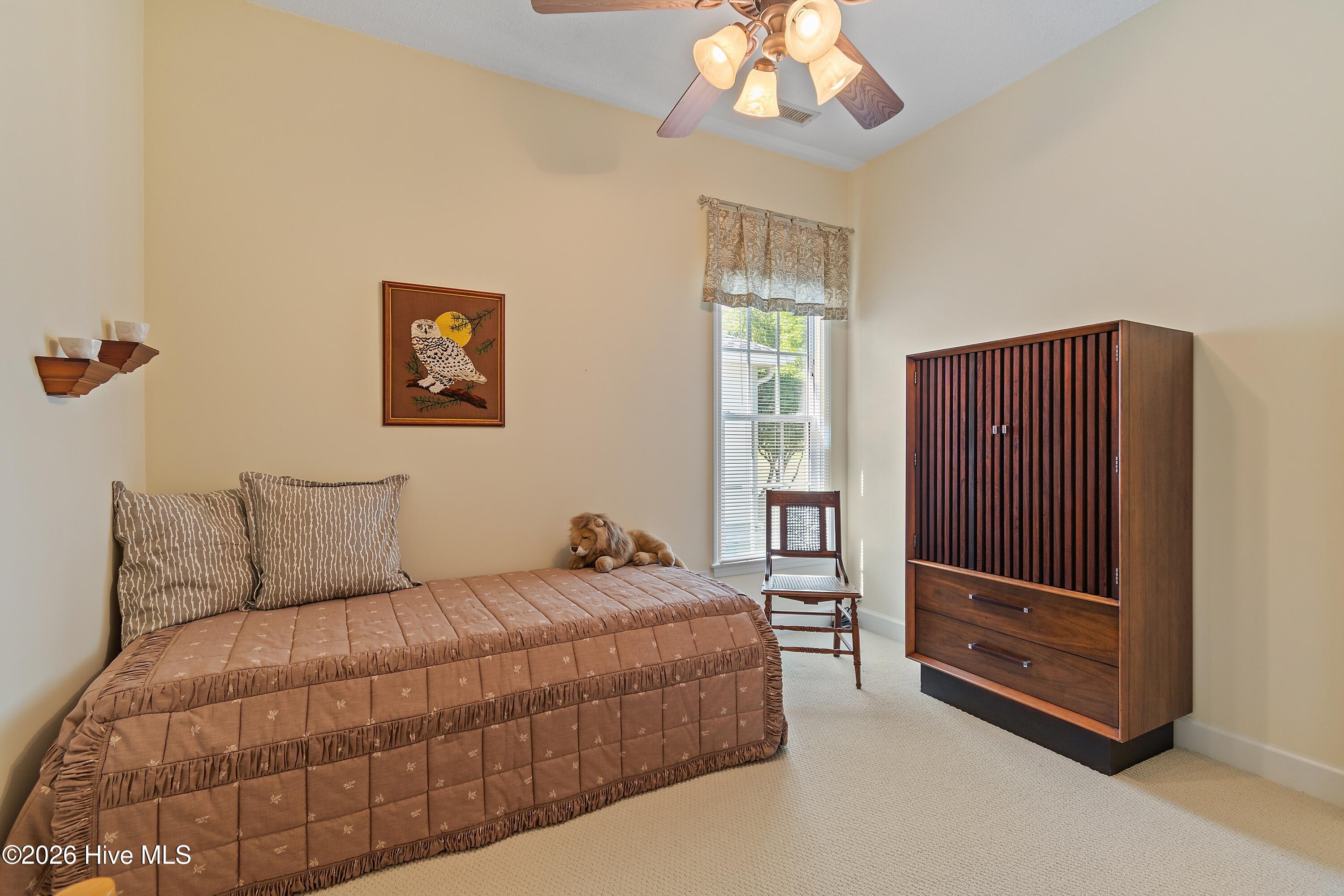 100567872 | Photo 32