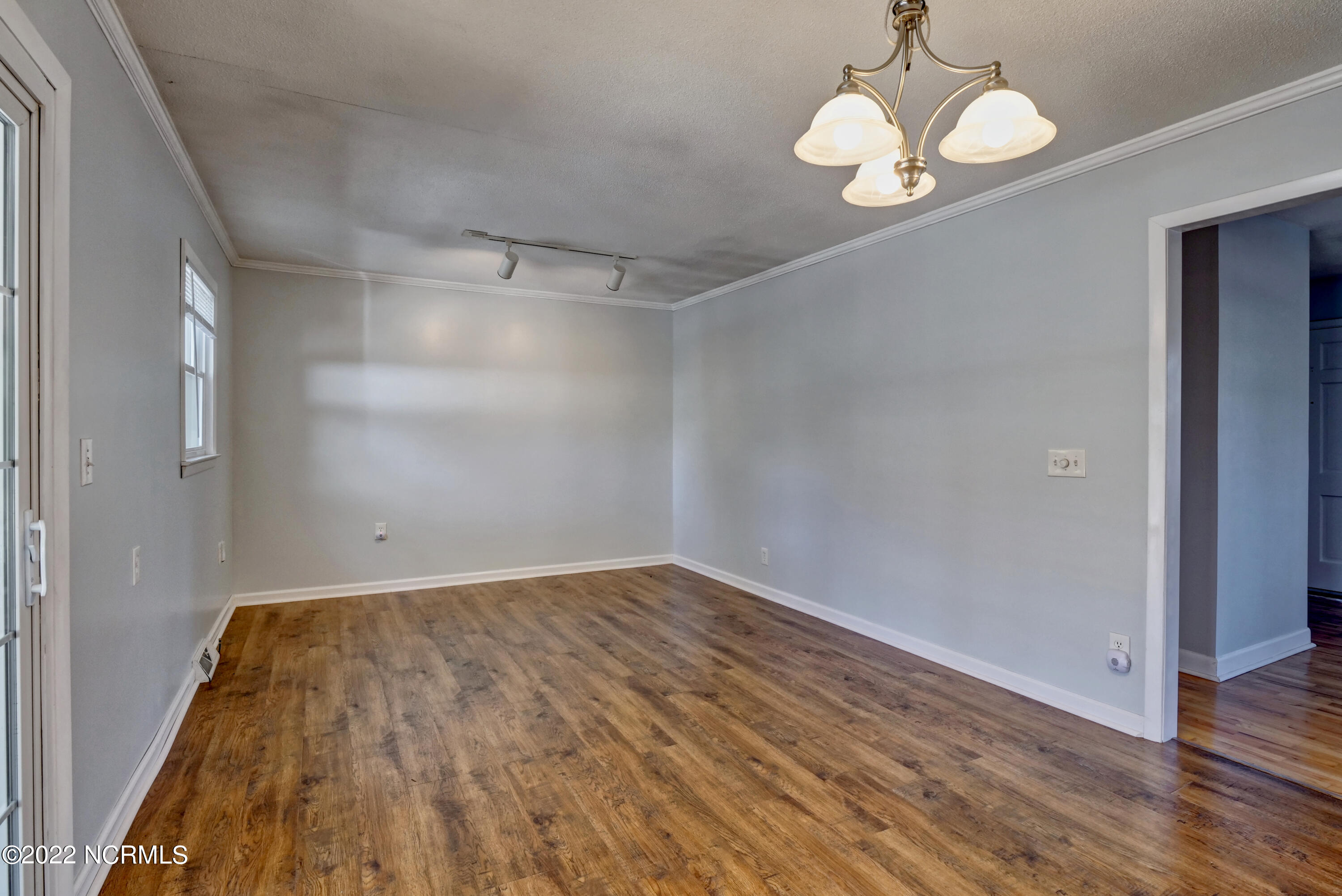 100547512 | Photo 11