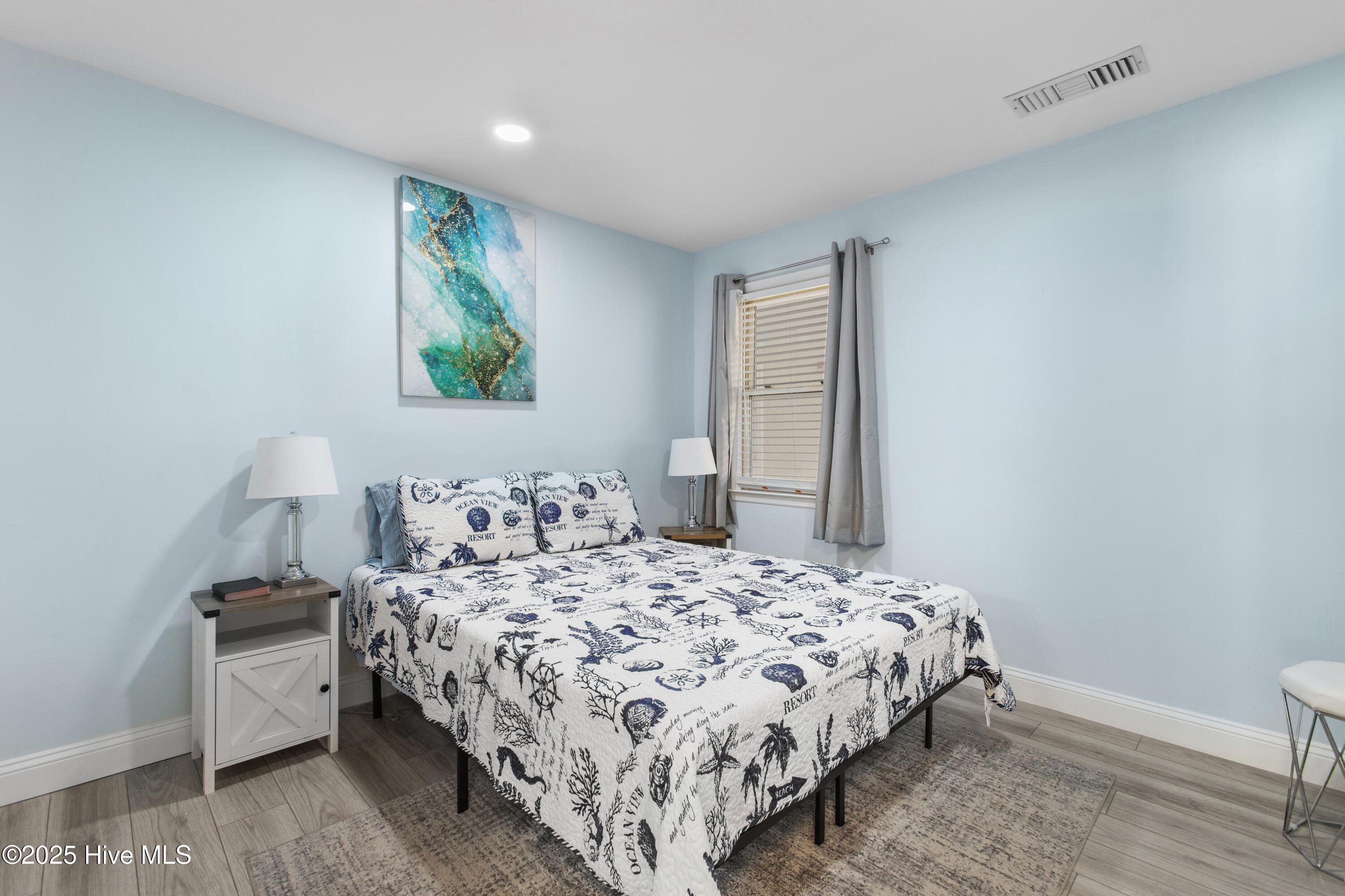 100540014 | Photo 13