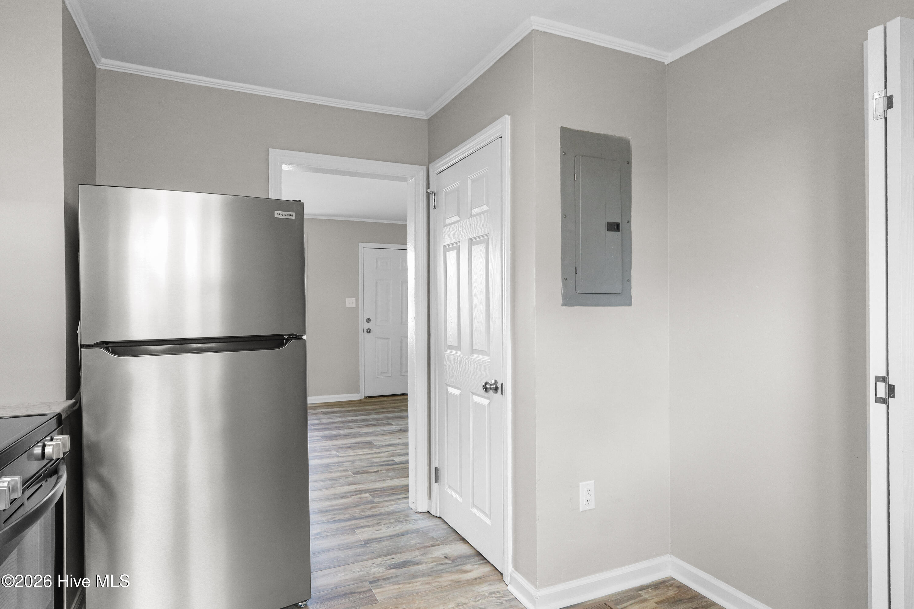 100558793 | Photo 32