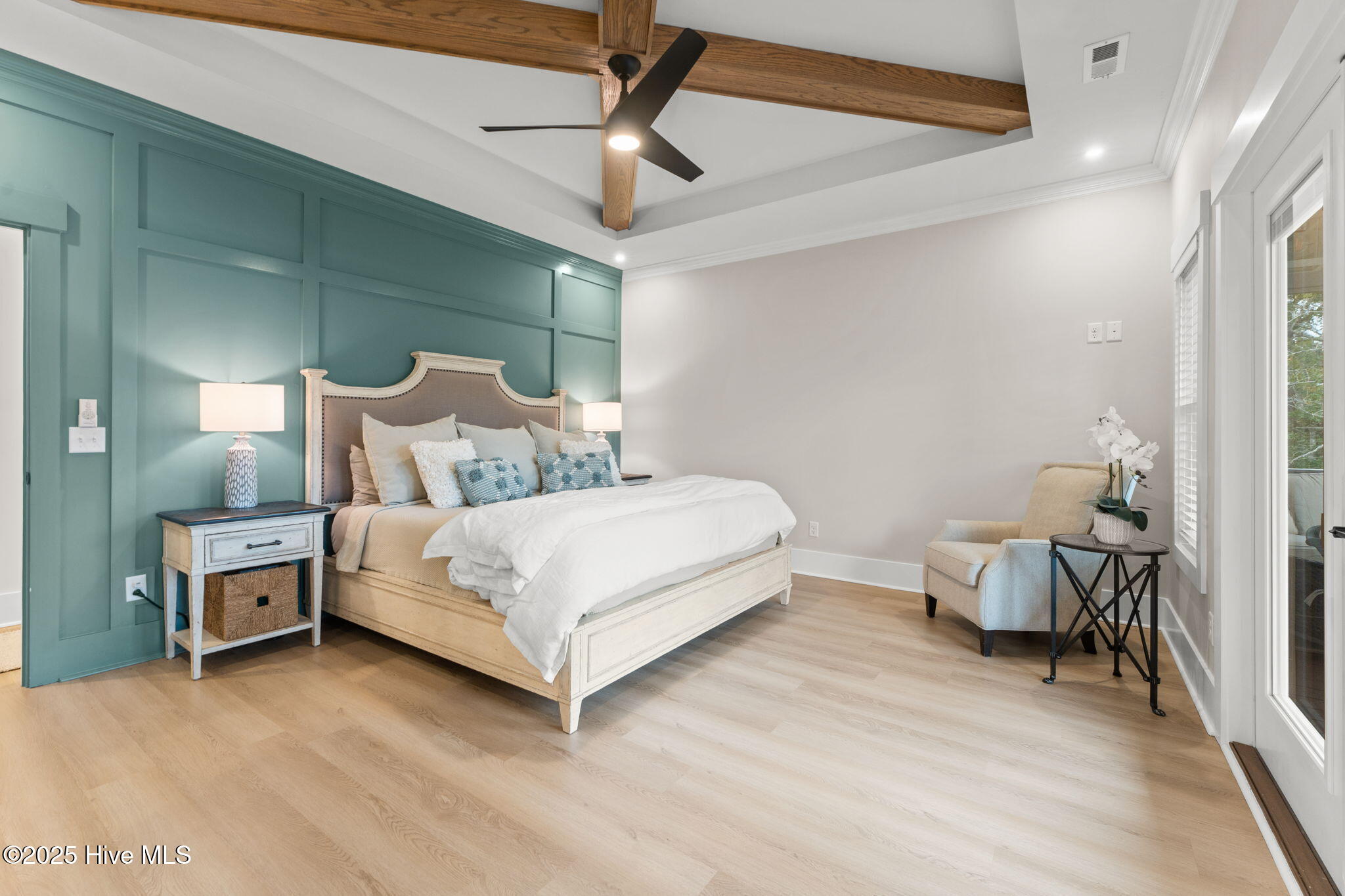 100539028 | Photo 58