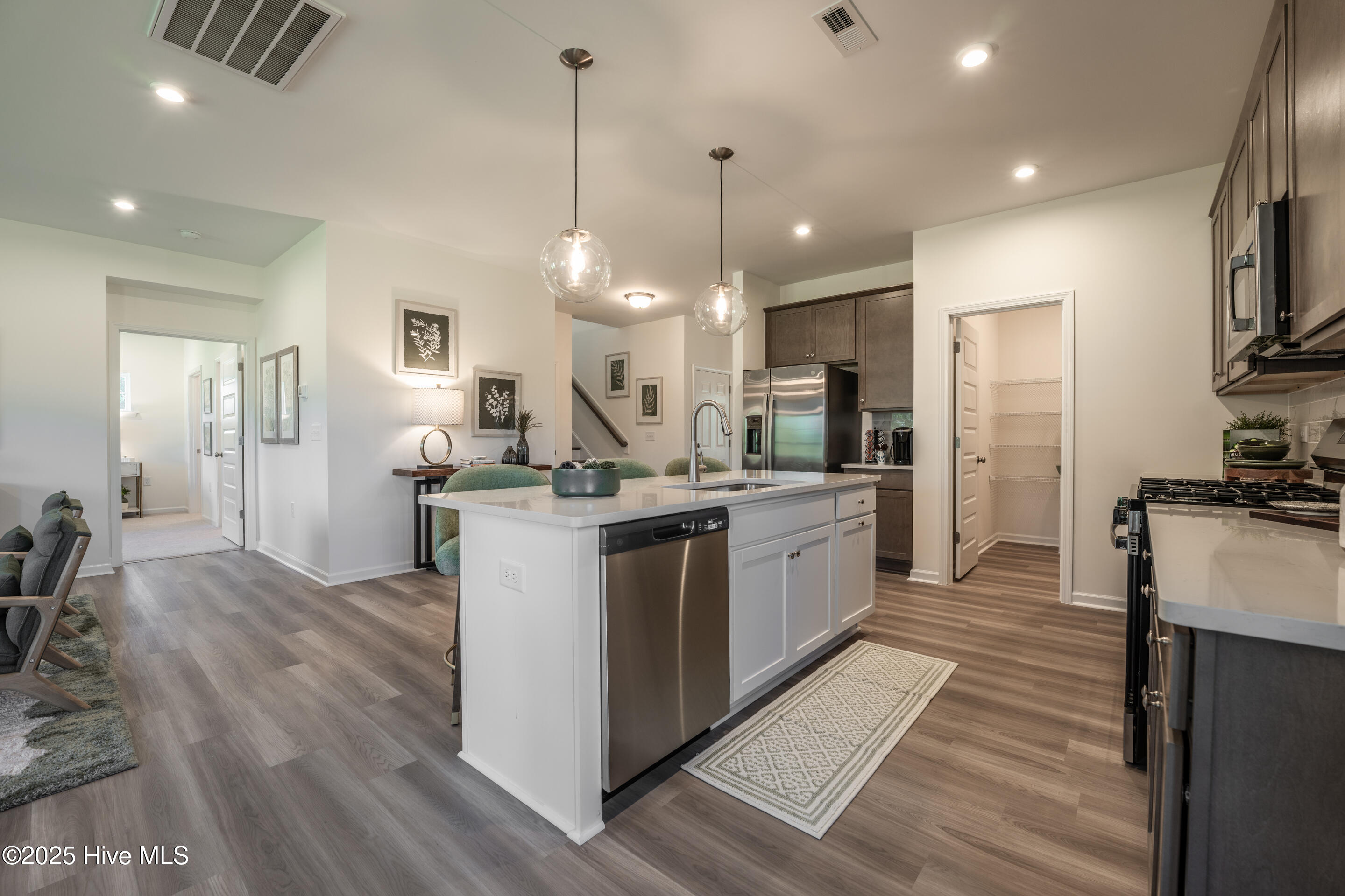 8 HHHunt Homes Maxwell - Kitchen