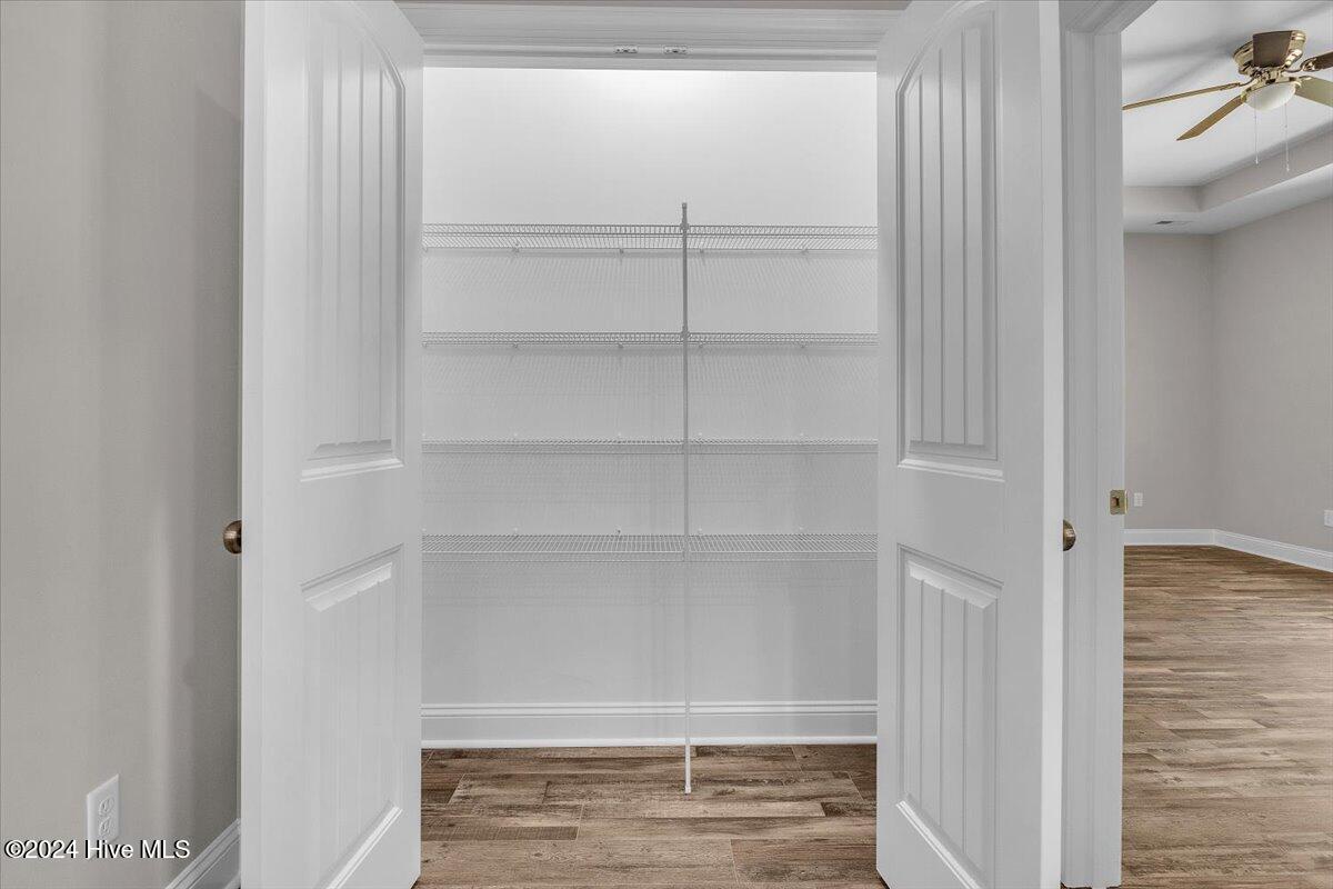 100479392 | Photo 15