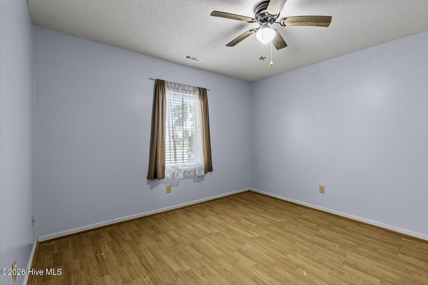 100554638 | Photo 27