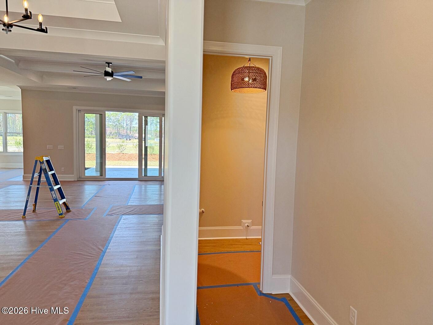 100537475 | Photo 42