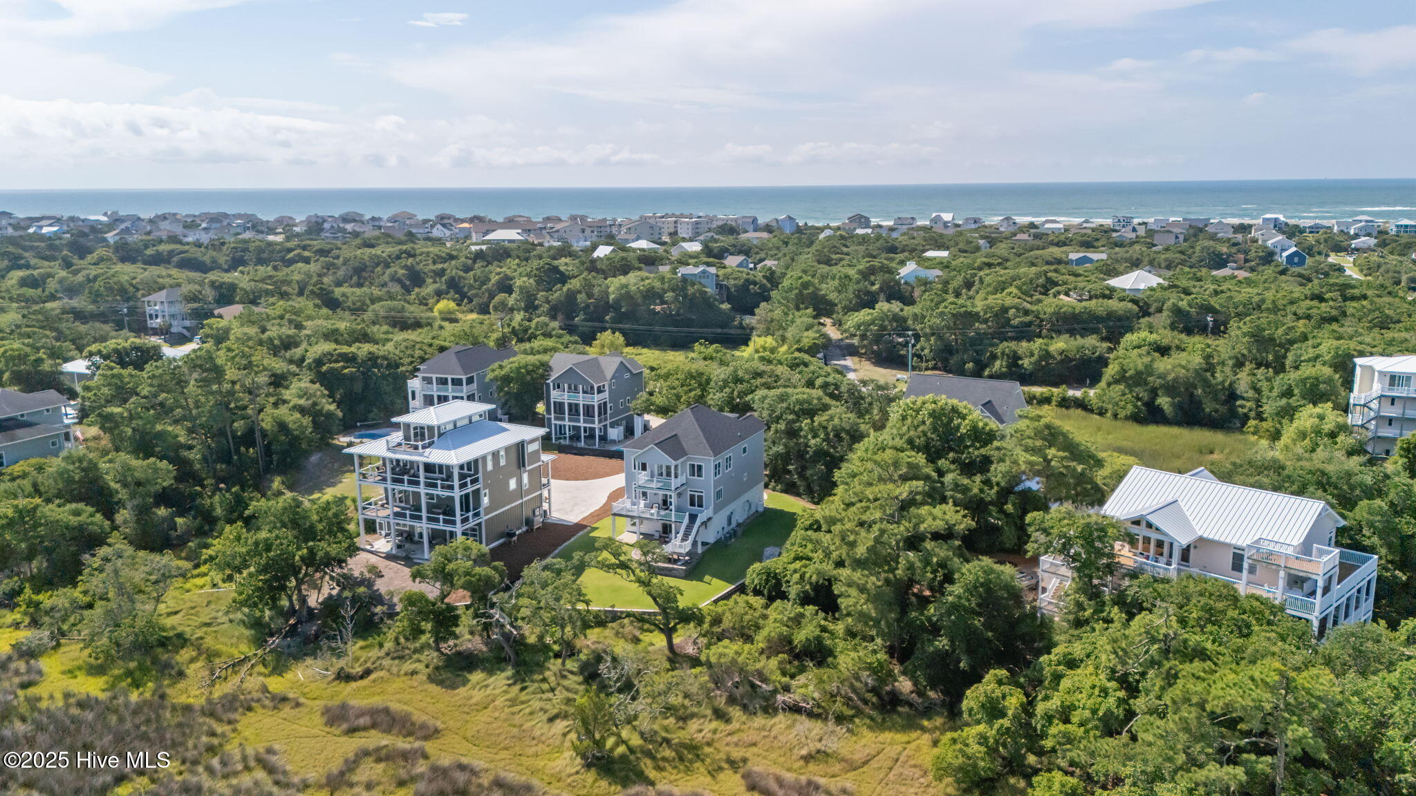 100549920 | Photo 61