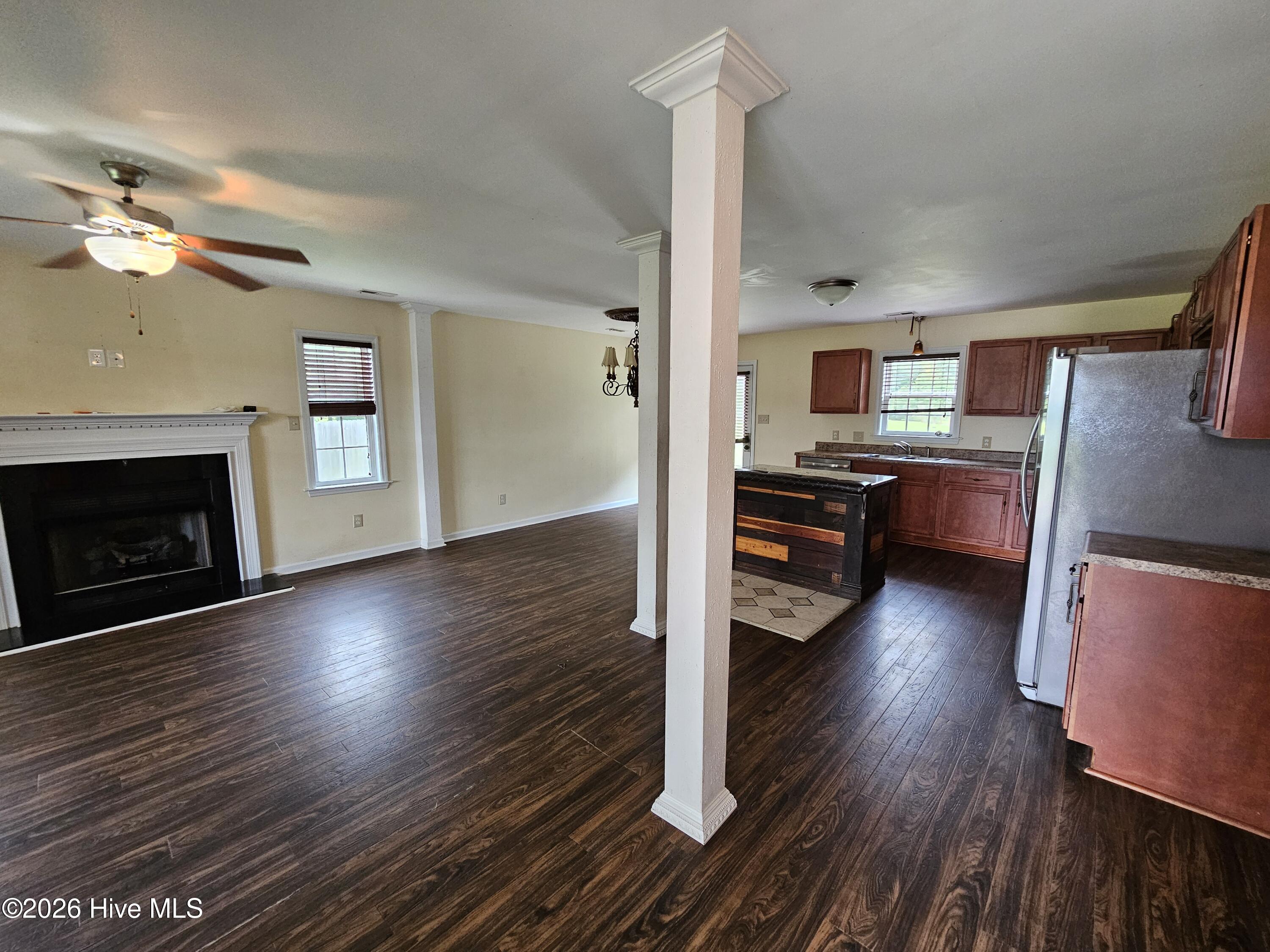 307 Big Tree Lane,Chinquapin