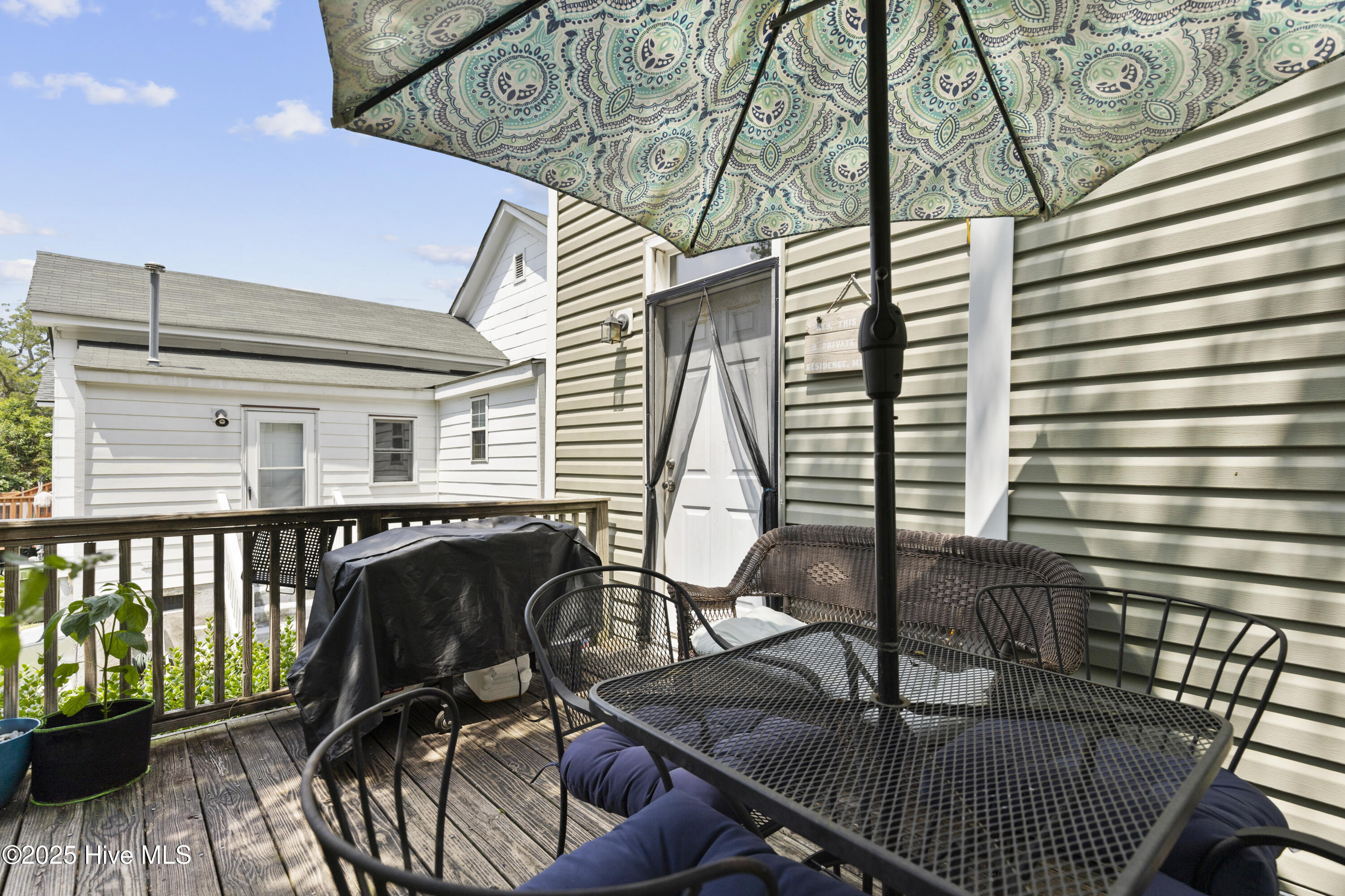 100516838 | Photo 41